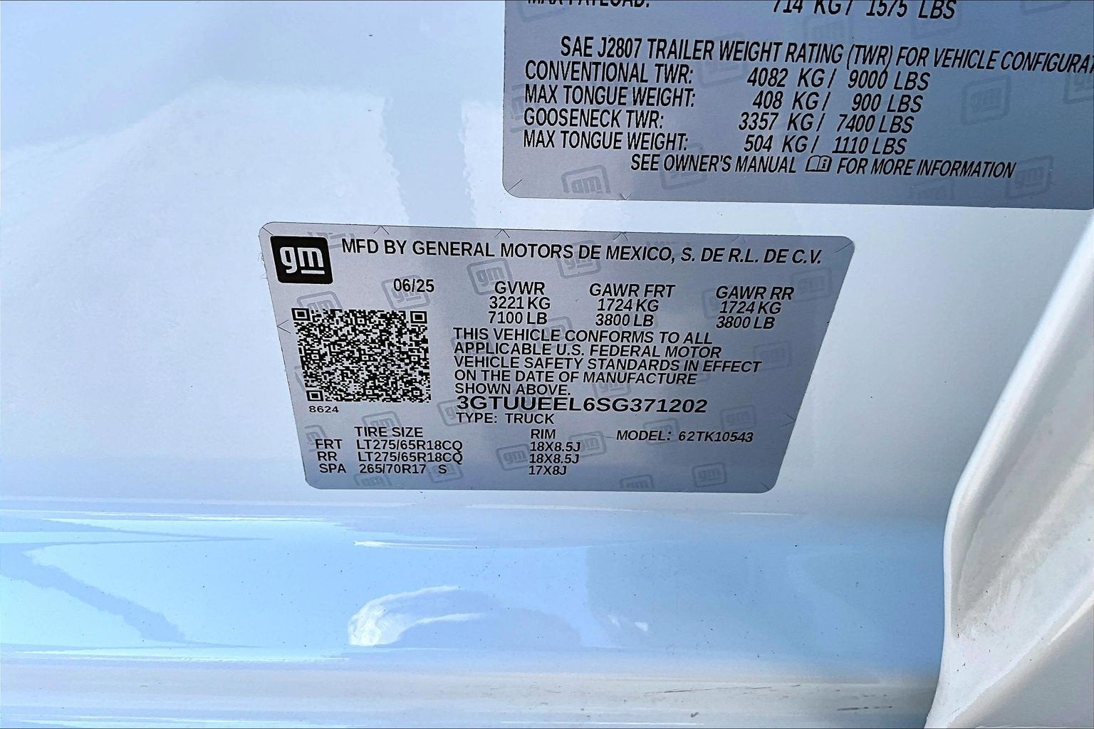 2025 GMC Sierra 1500 AT4