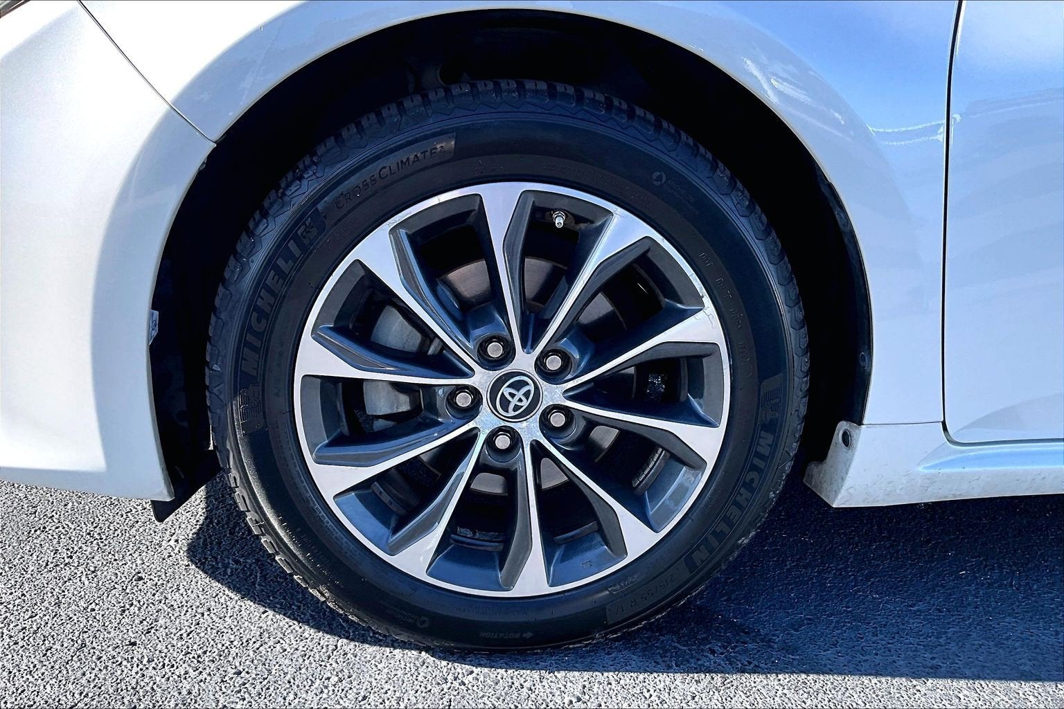 2018 Toyota Avalon XLE