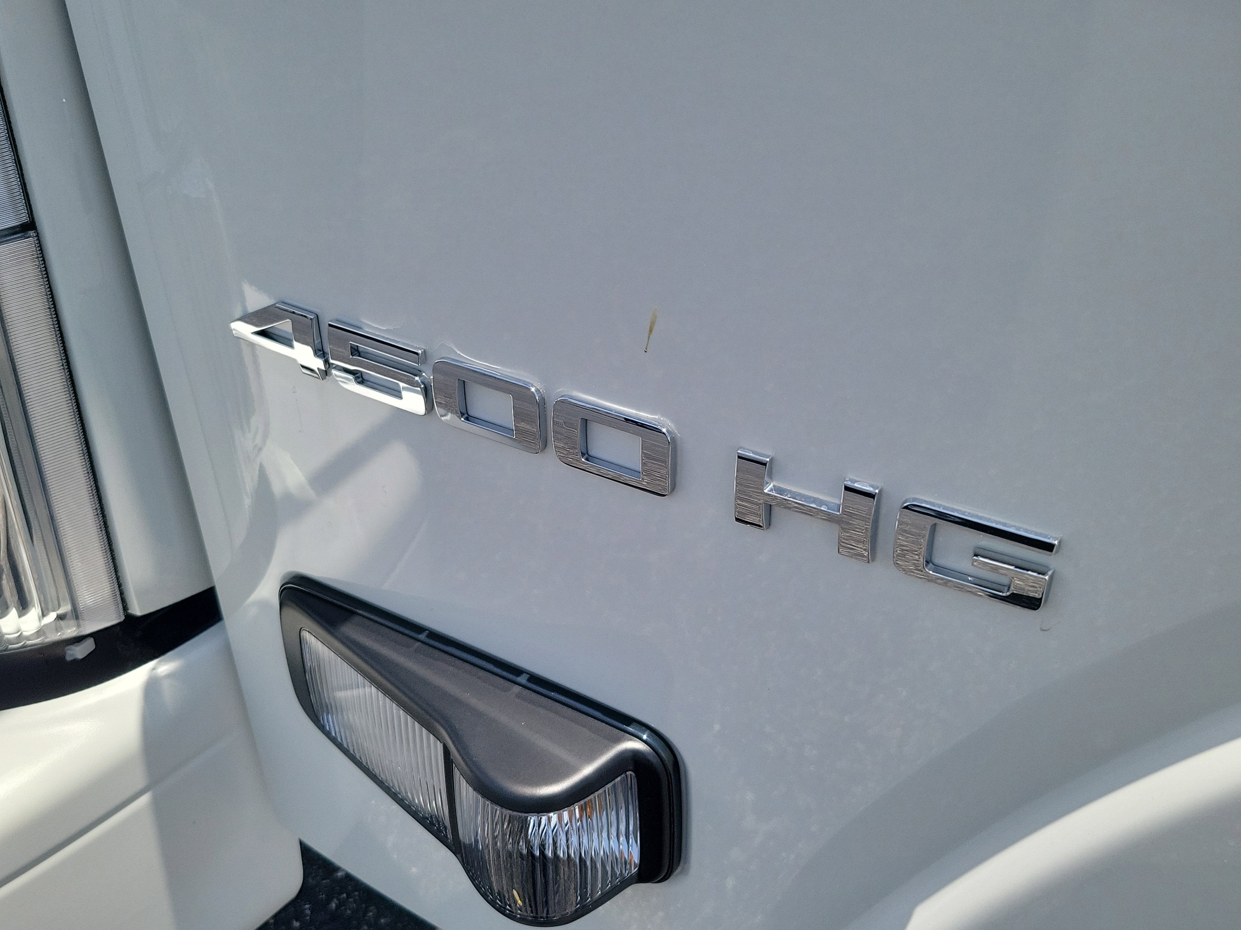 2026 Chevrolet Low Cab Forward 4500 HG Base