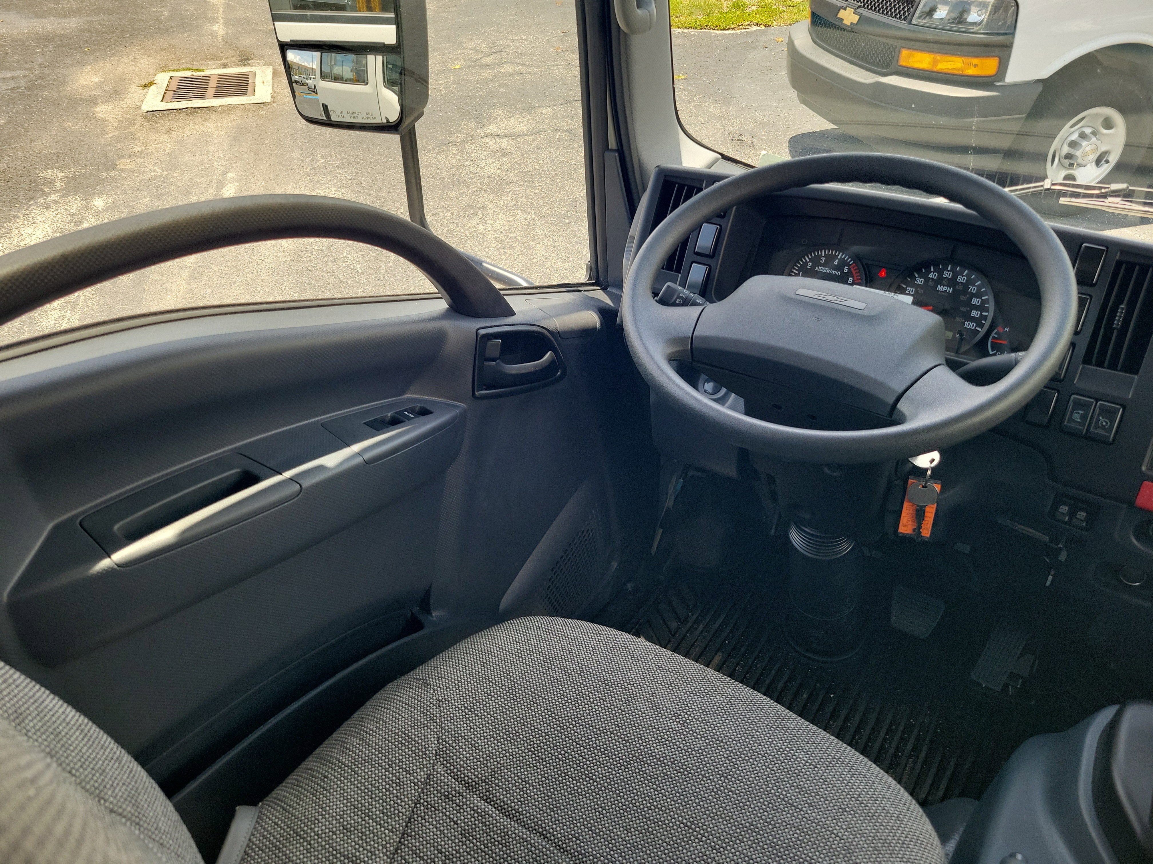 2026 Chevrolet Low Cab Forward 4500 HG Base