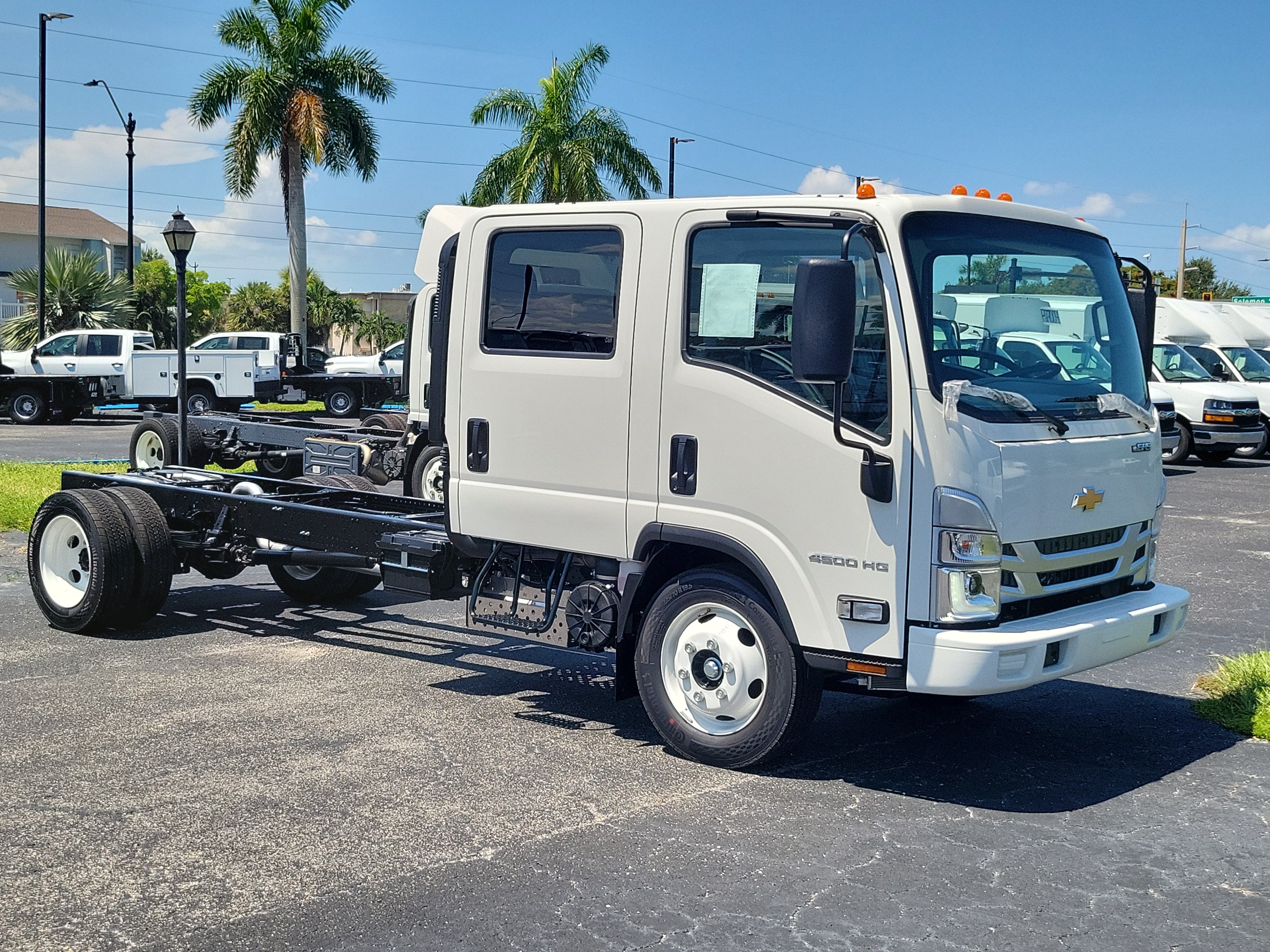 2027 Chevrolet Low Cab Forward 4500 HG Base