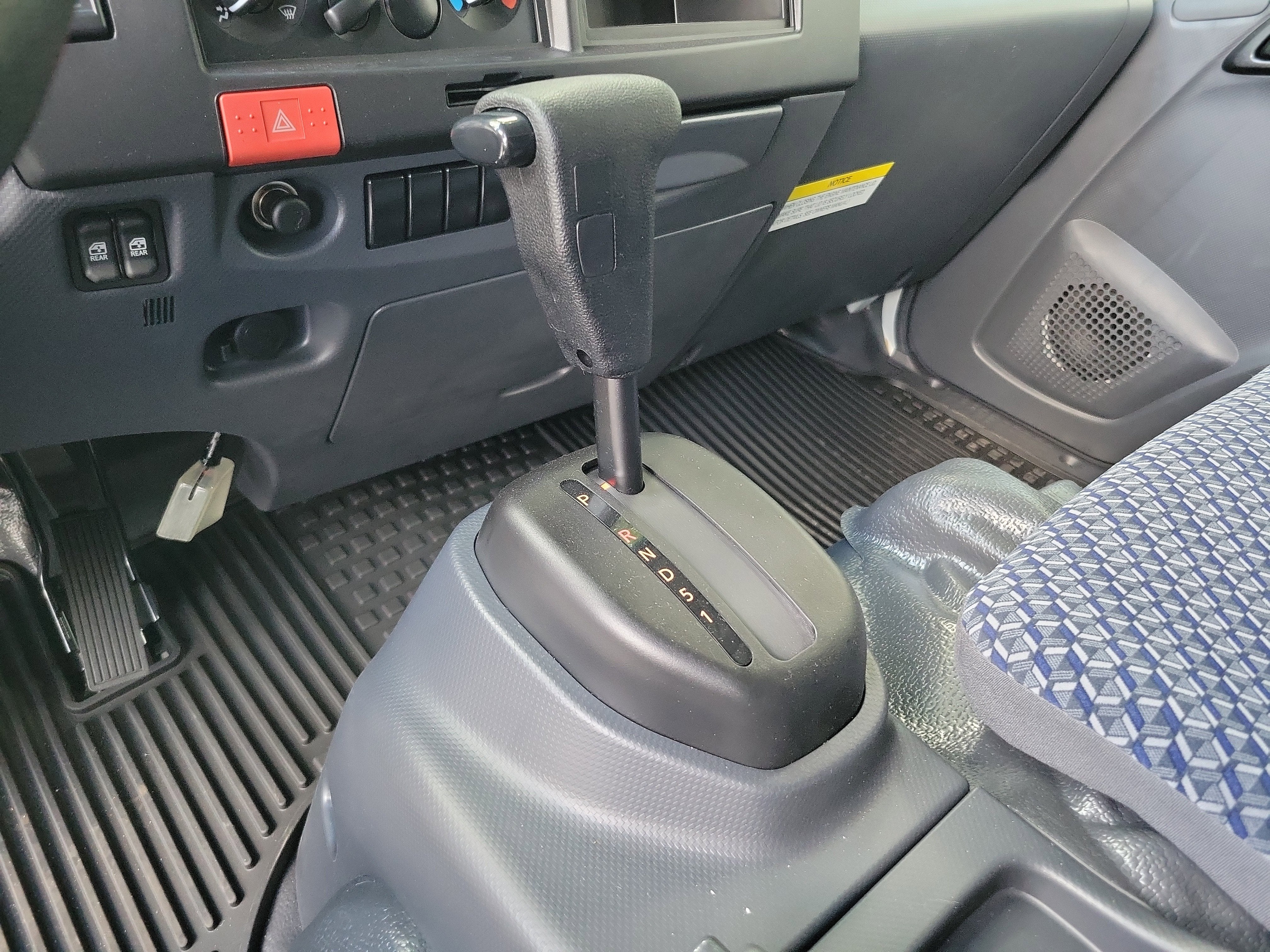 2025 Chevrolet Low Cab Forward 4500 Base