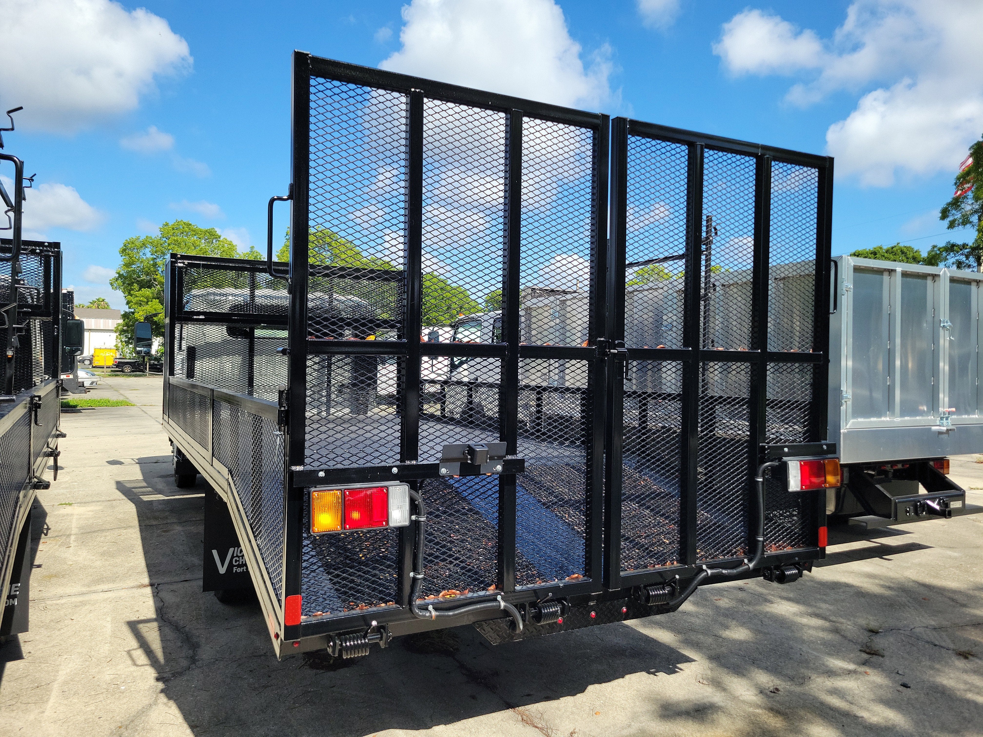 2025 Chevrolet Low Cab Forward 4500 Base