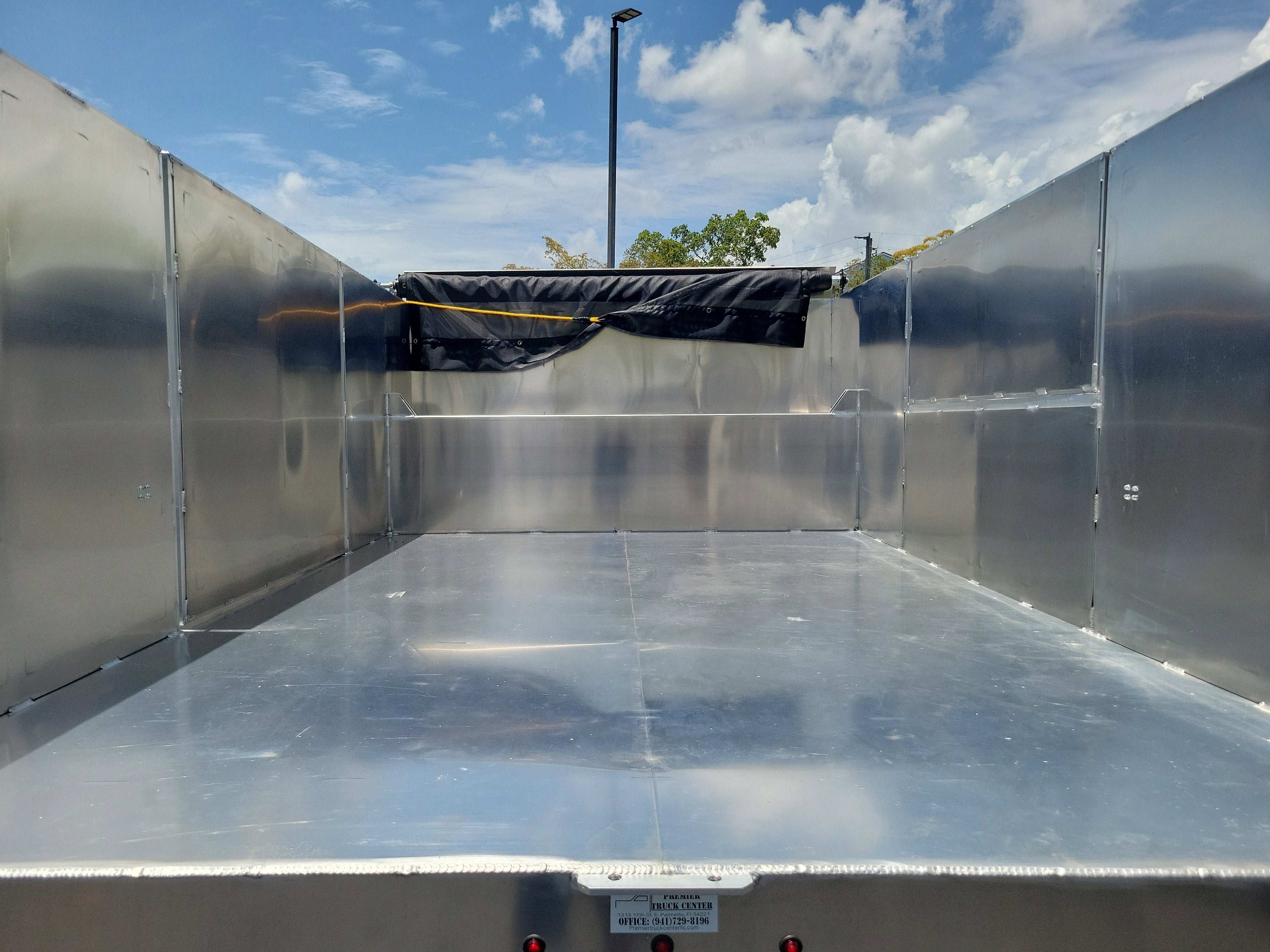 2026 Chevrolet Low Cab Forward 4500 HG Base