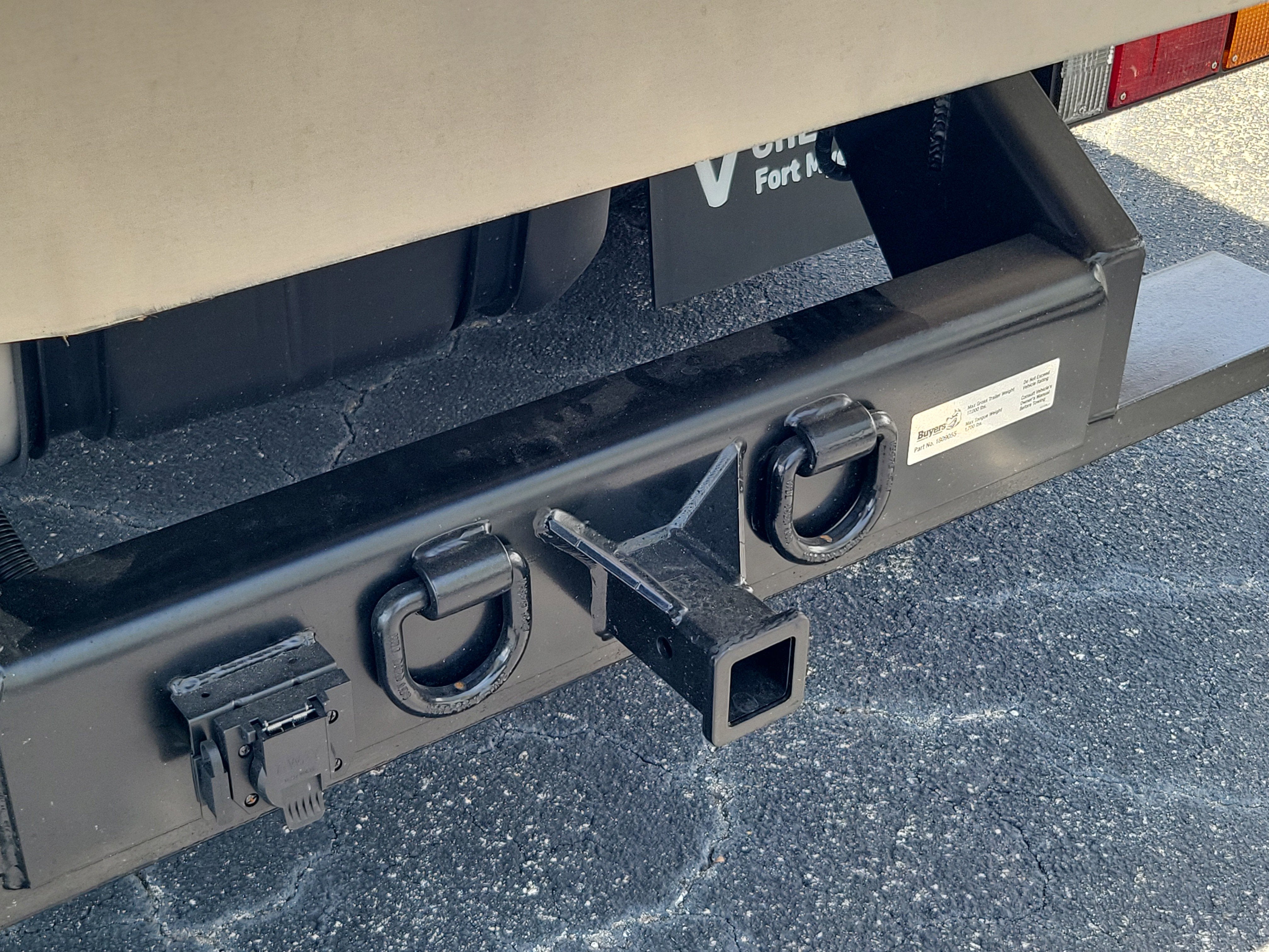 2026 Chevrolet Low Cab Forward 4500 HG Base