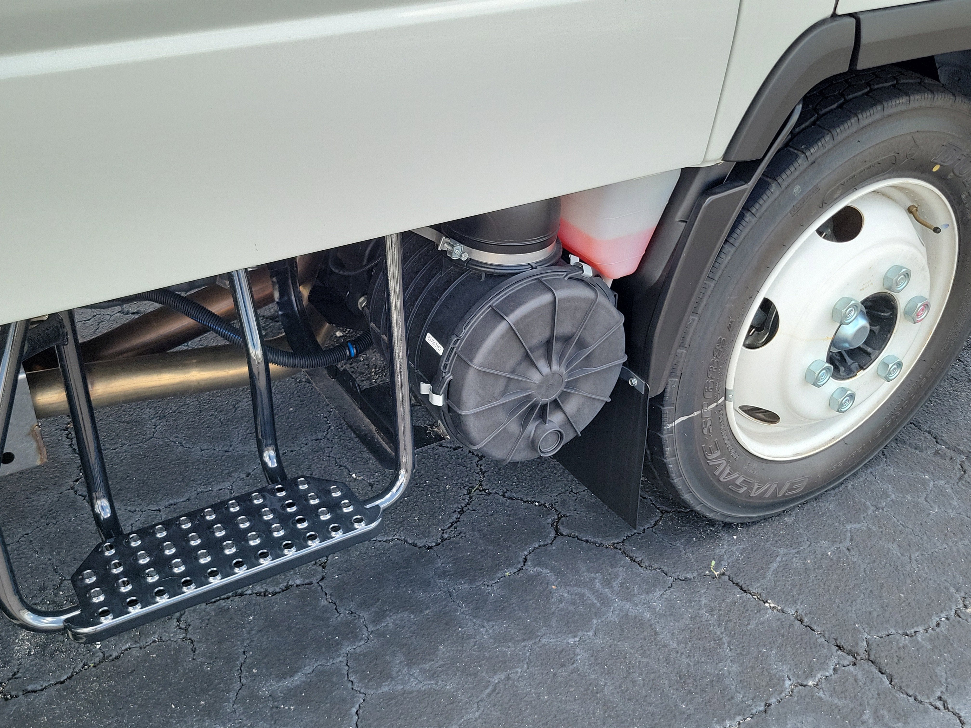 2025 Chevrolet Low Cab Forward 4500 Base