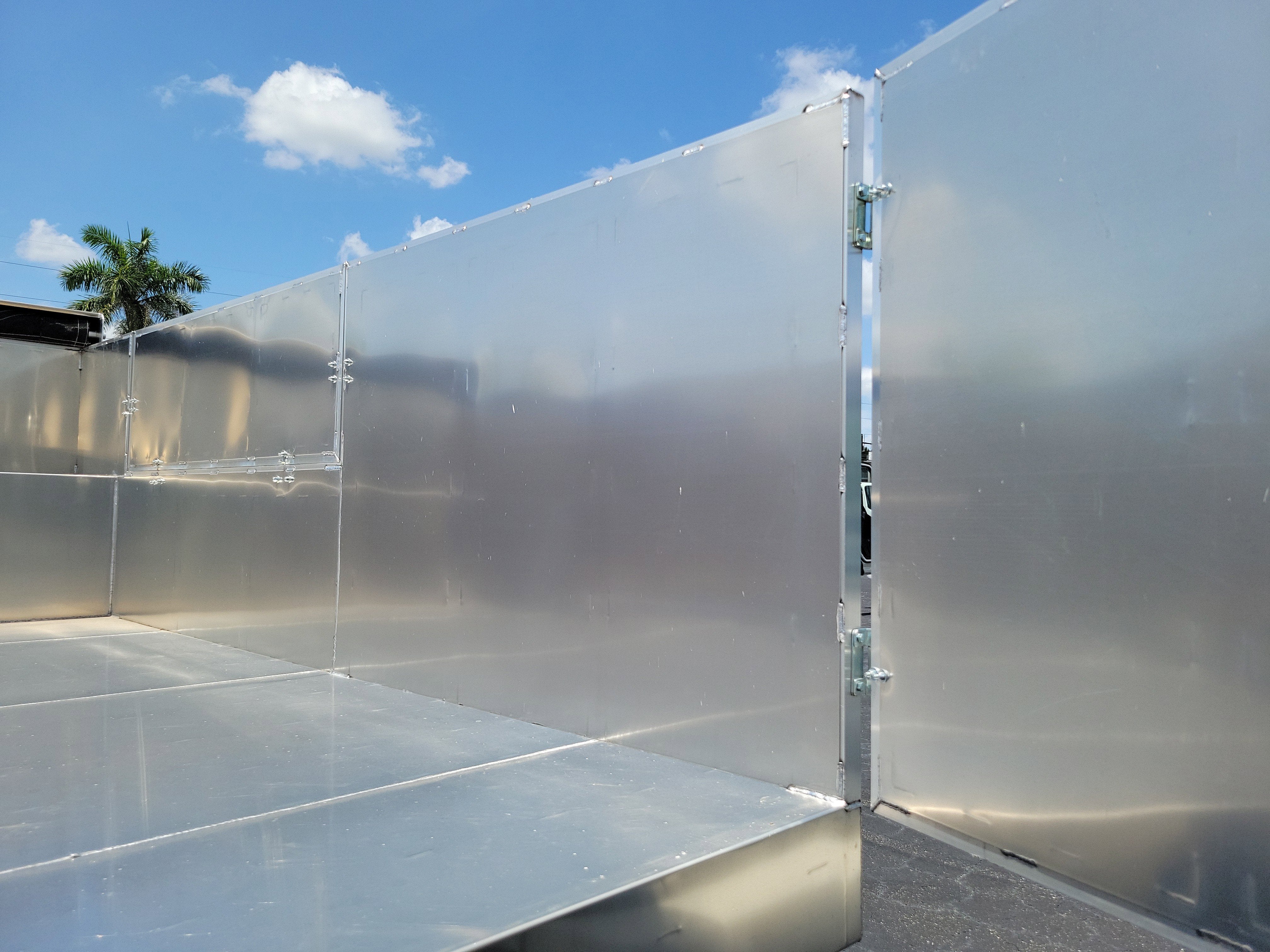 2025 Chevrolet Low Cab Forward 4500 Base