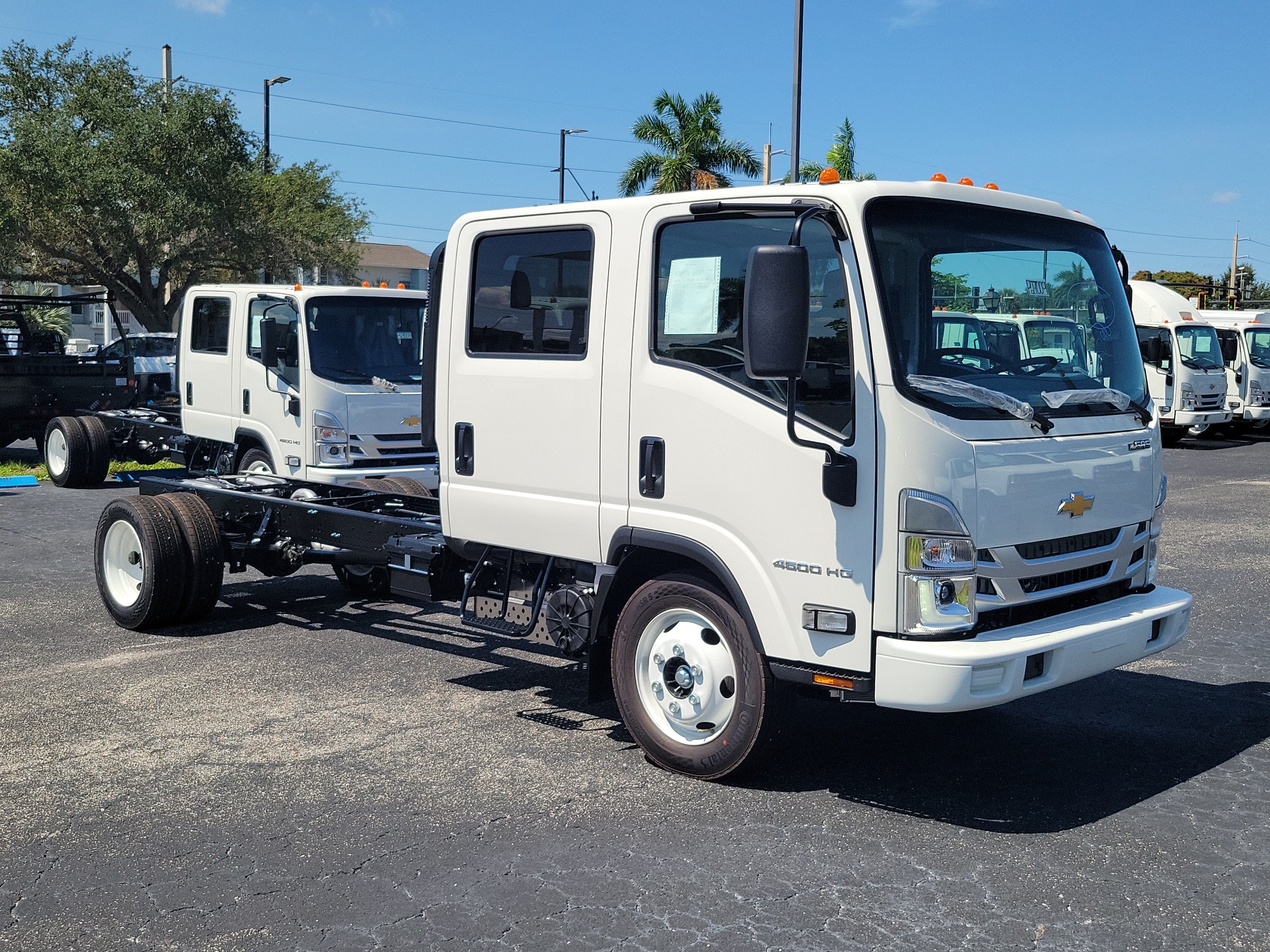 2027 Chevrolet Low Cab Forward 4500 HG Base