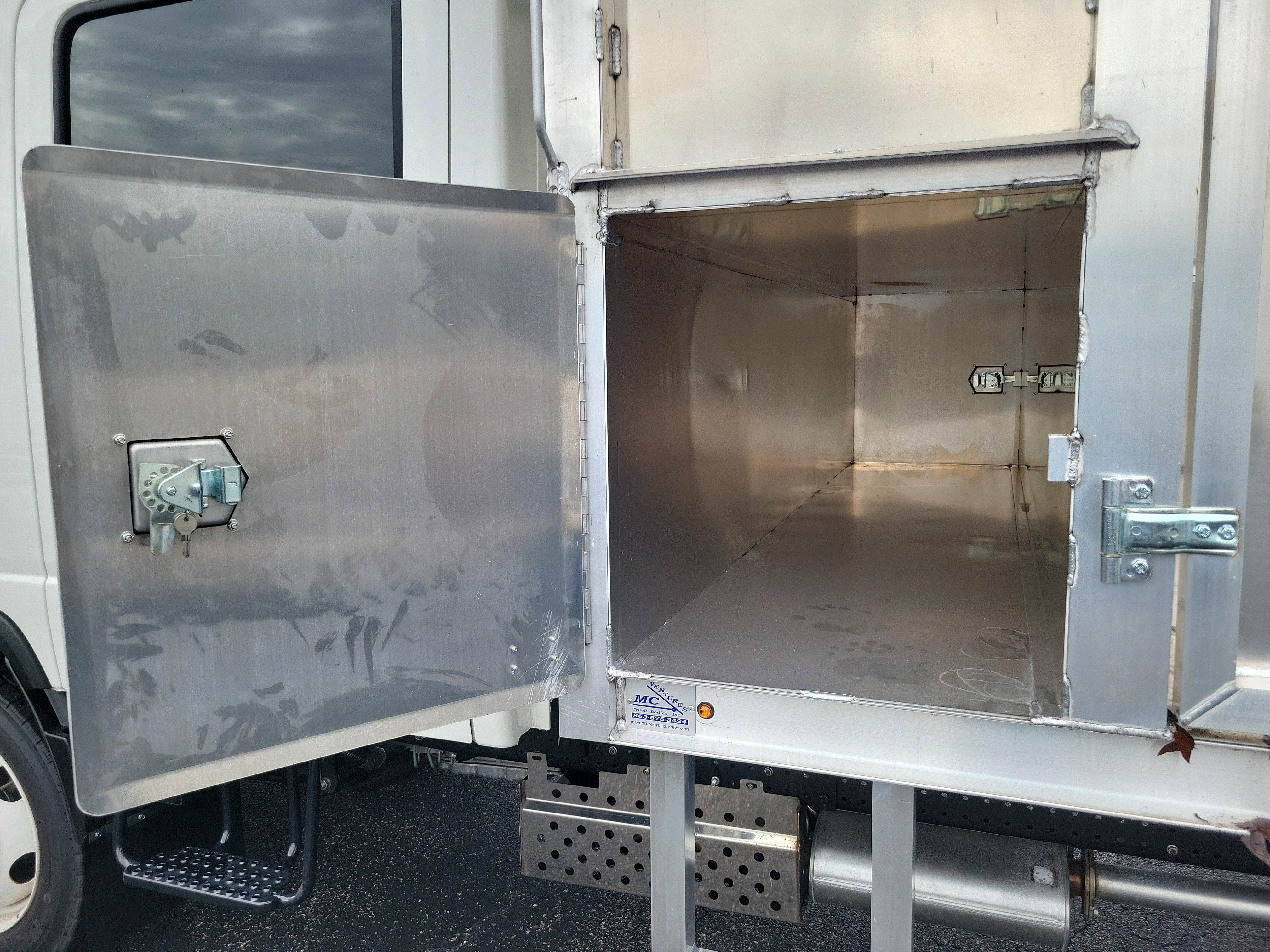 2025 Chevrolet Low Cab Forward 4500 Base