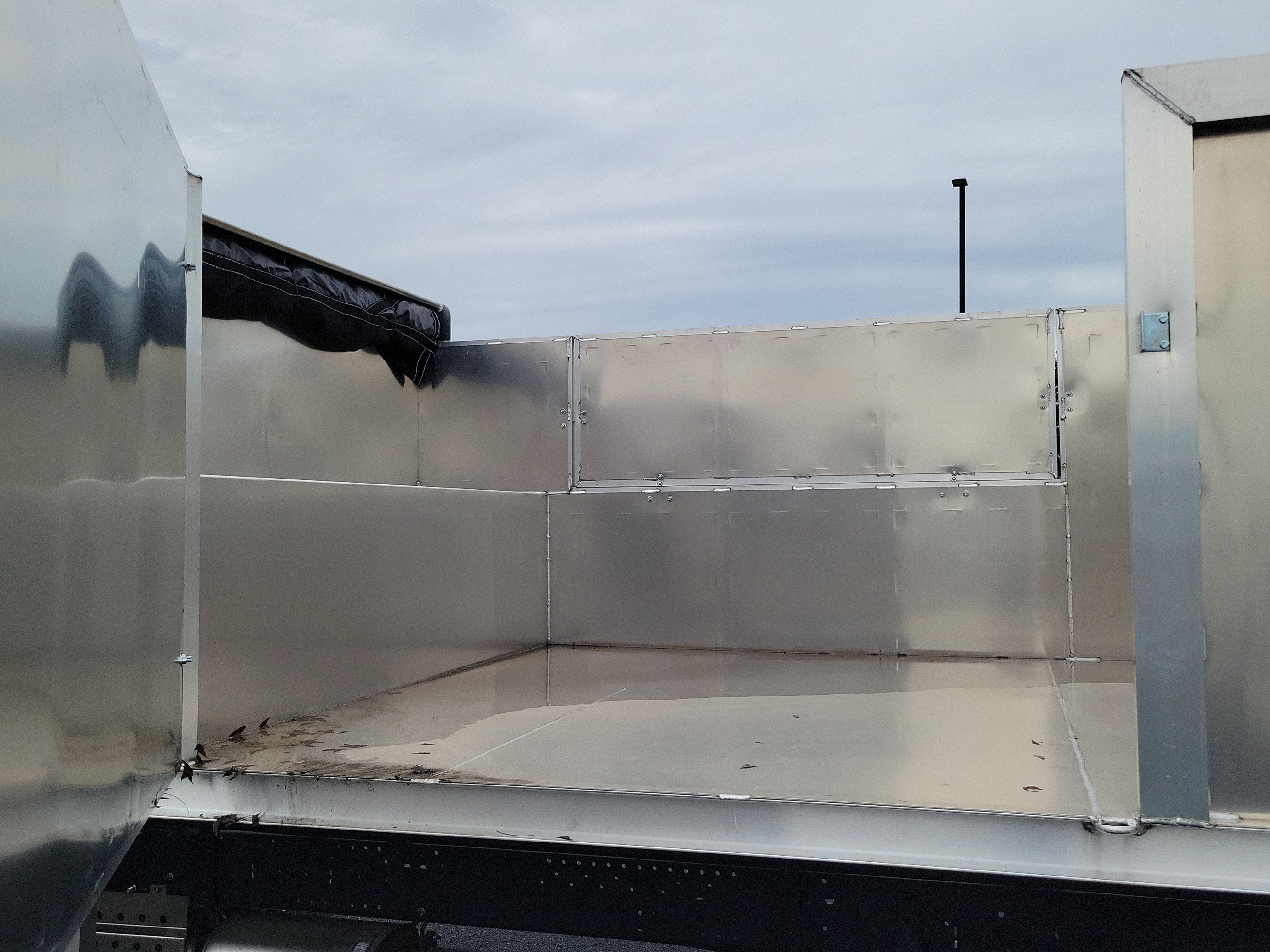 2025 Chevrolet Low Cab Forward 4500 Base