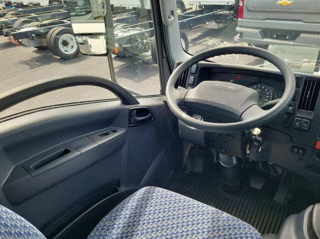 2025 Chevrolet Low Cab Forward 4500 Base