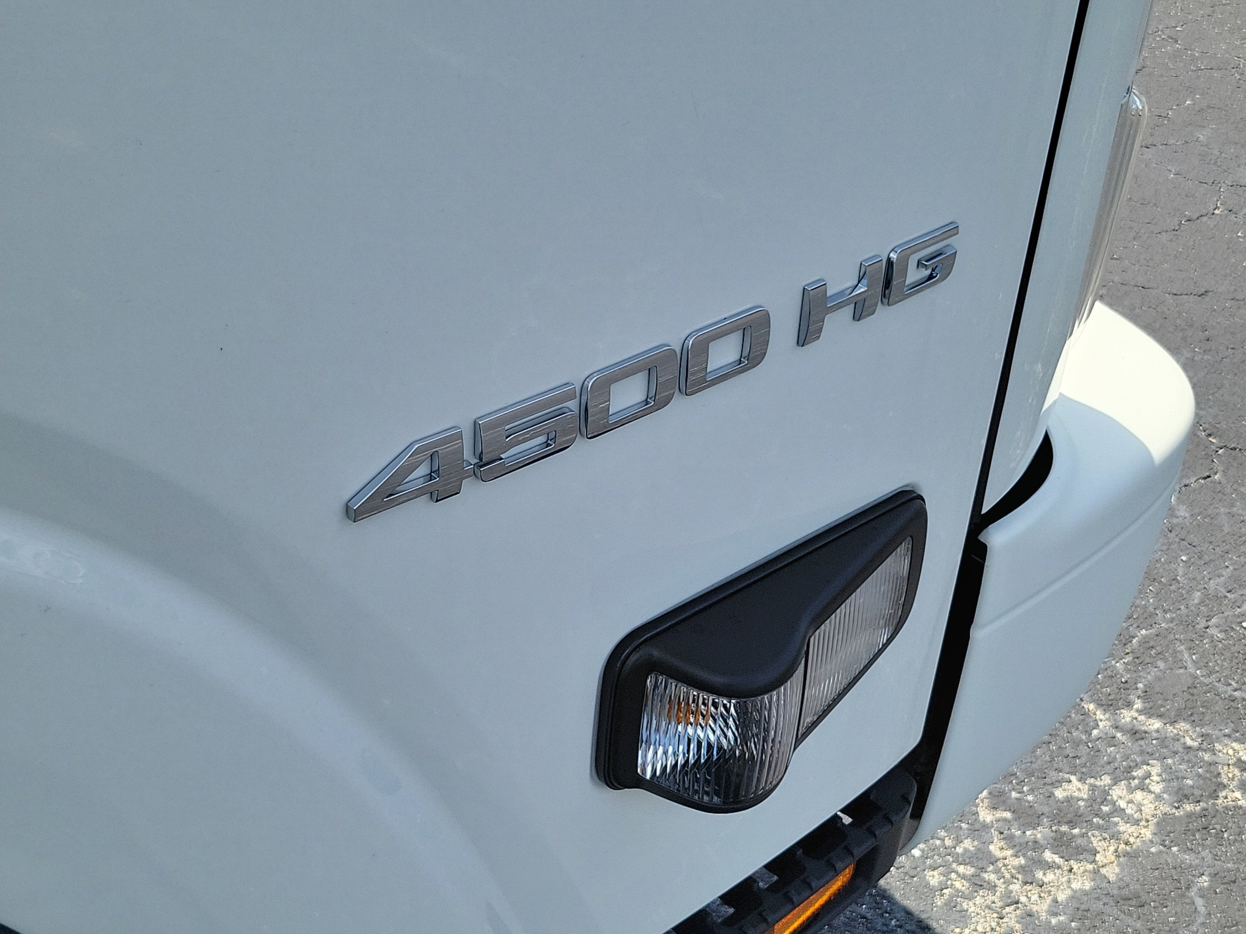 2025 Chevrolet Low Cab Forward 4500 Base