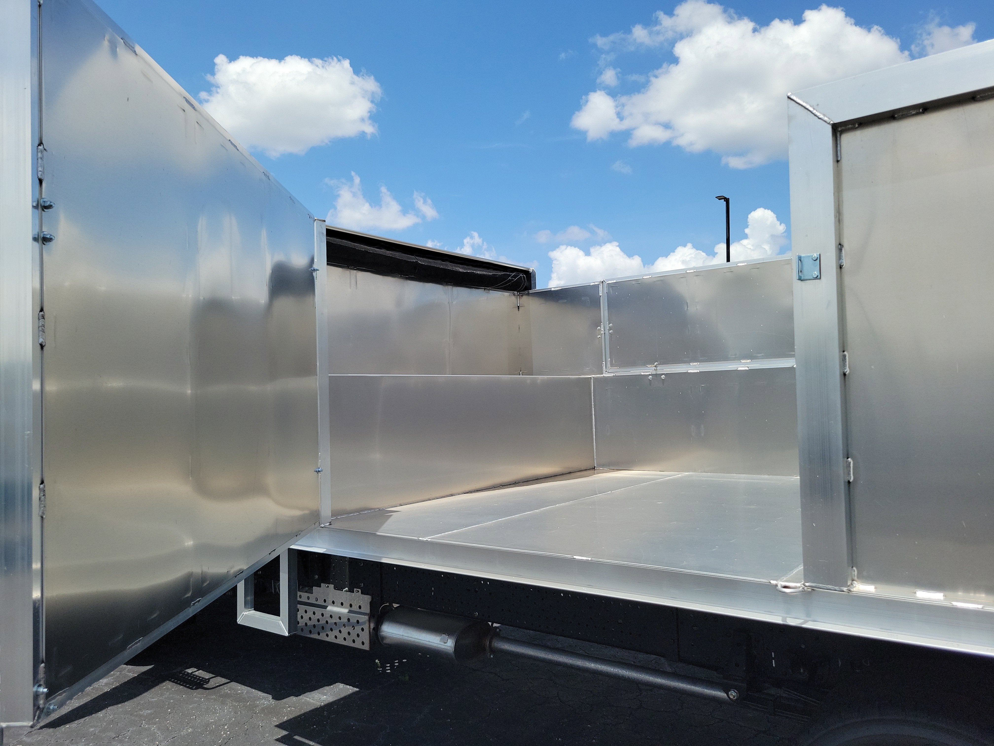 2025 Chevrolet Low Cab Forward 4500 Base