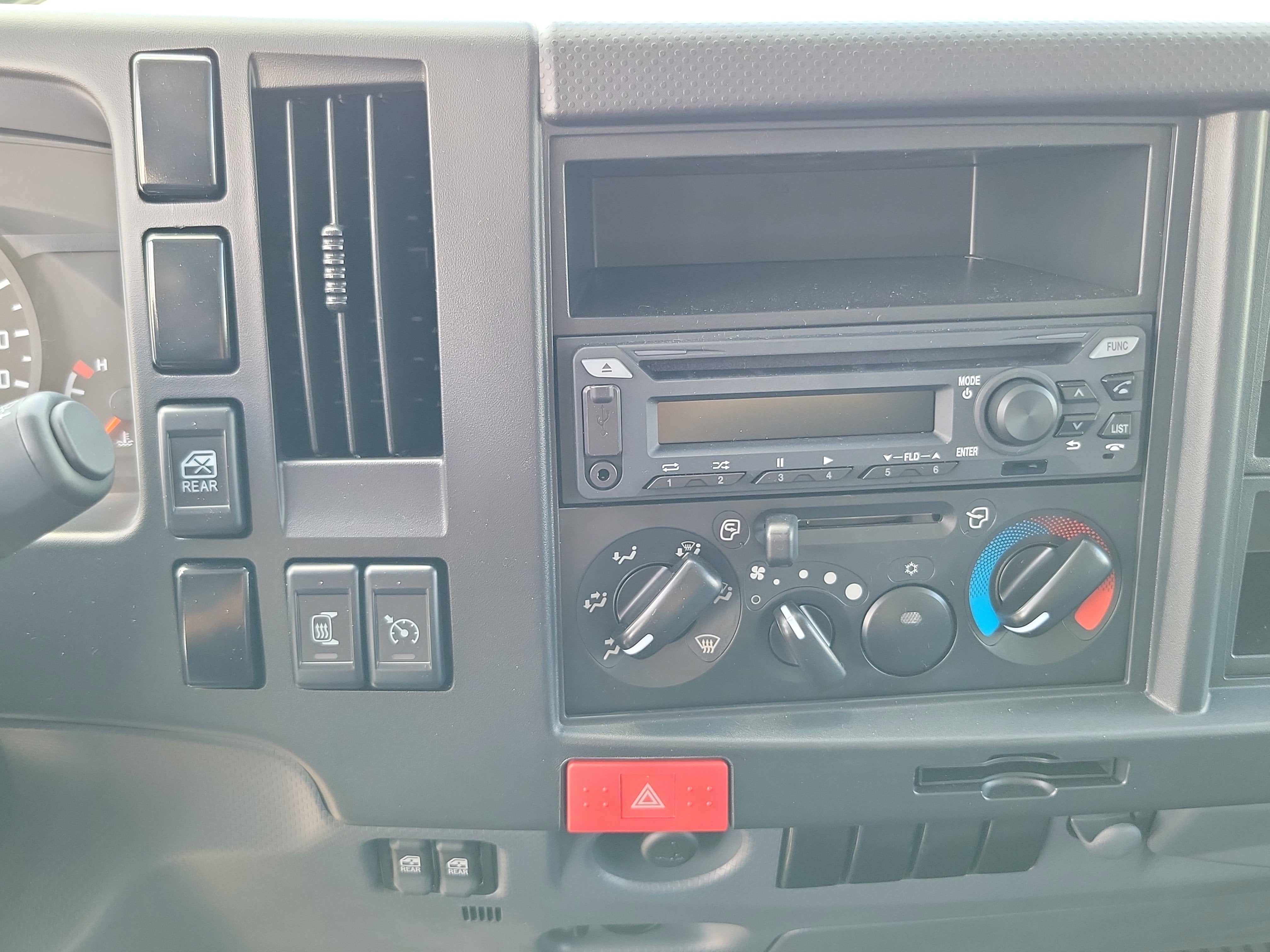 2025 Chevrolet Low Cab Forward 4500 Base