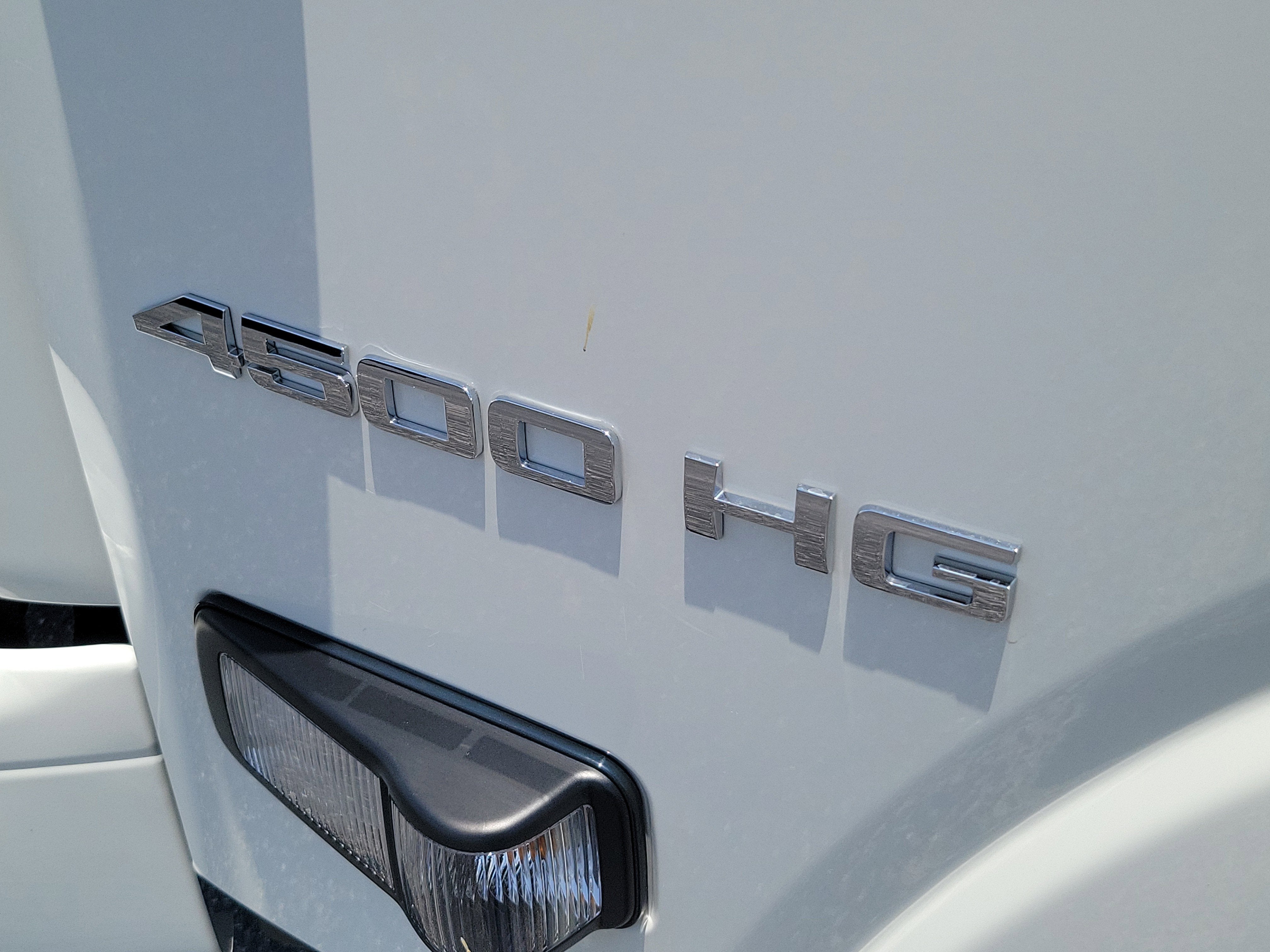 2026 Chevrolet Low Cab Forward 4500 HG Base