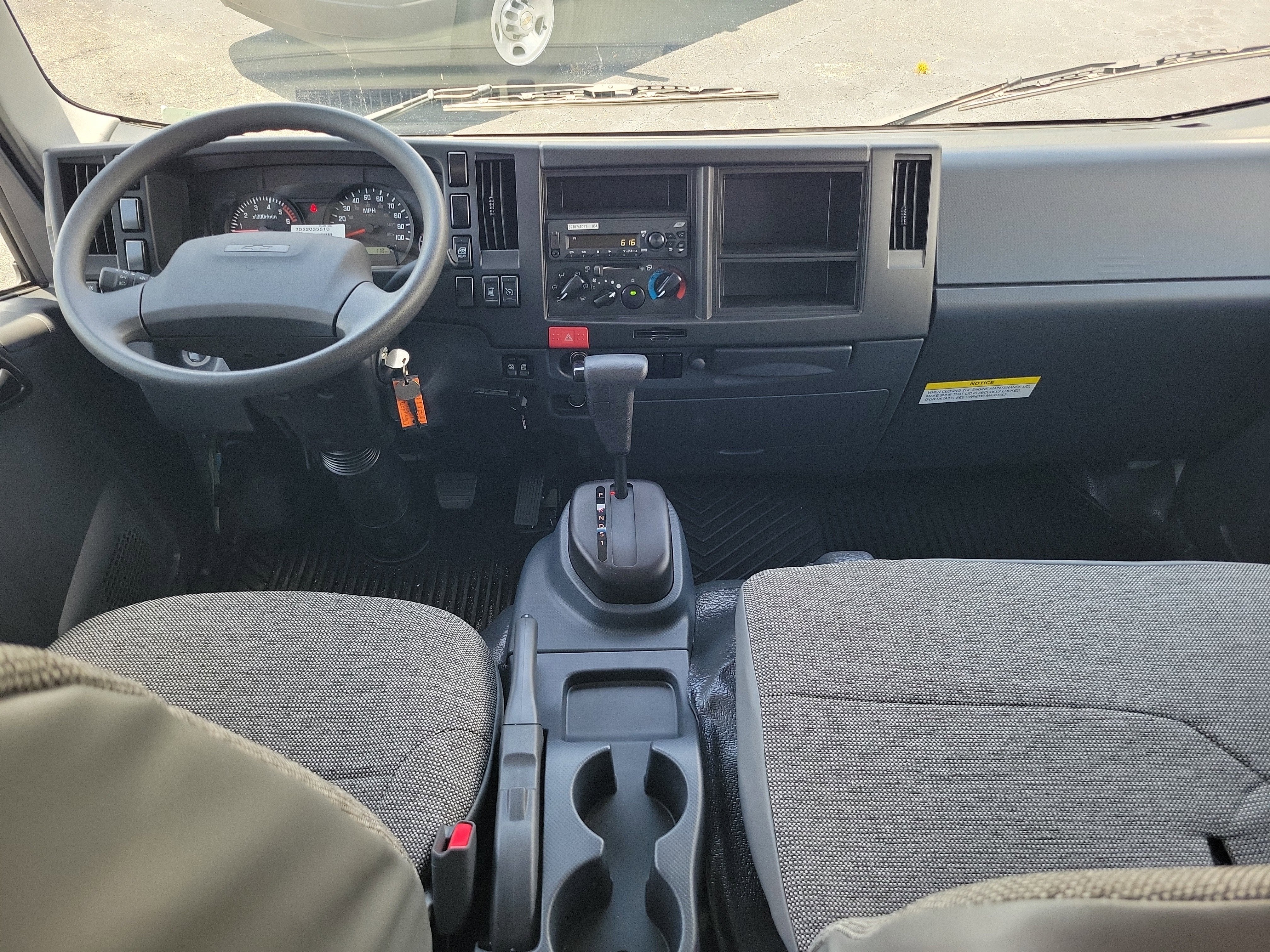 2026 Chevrolet Low Cab Forward 4500 HG Base