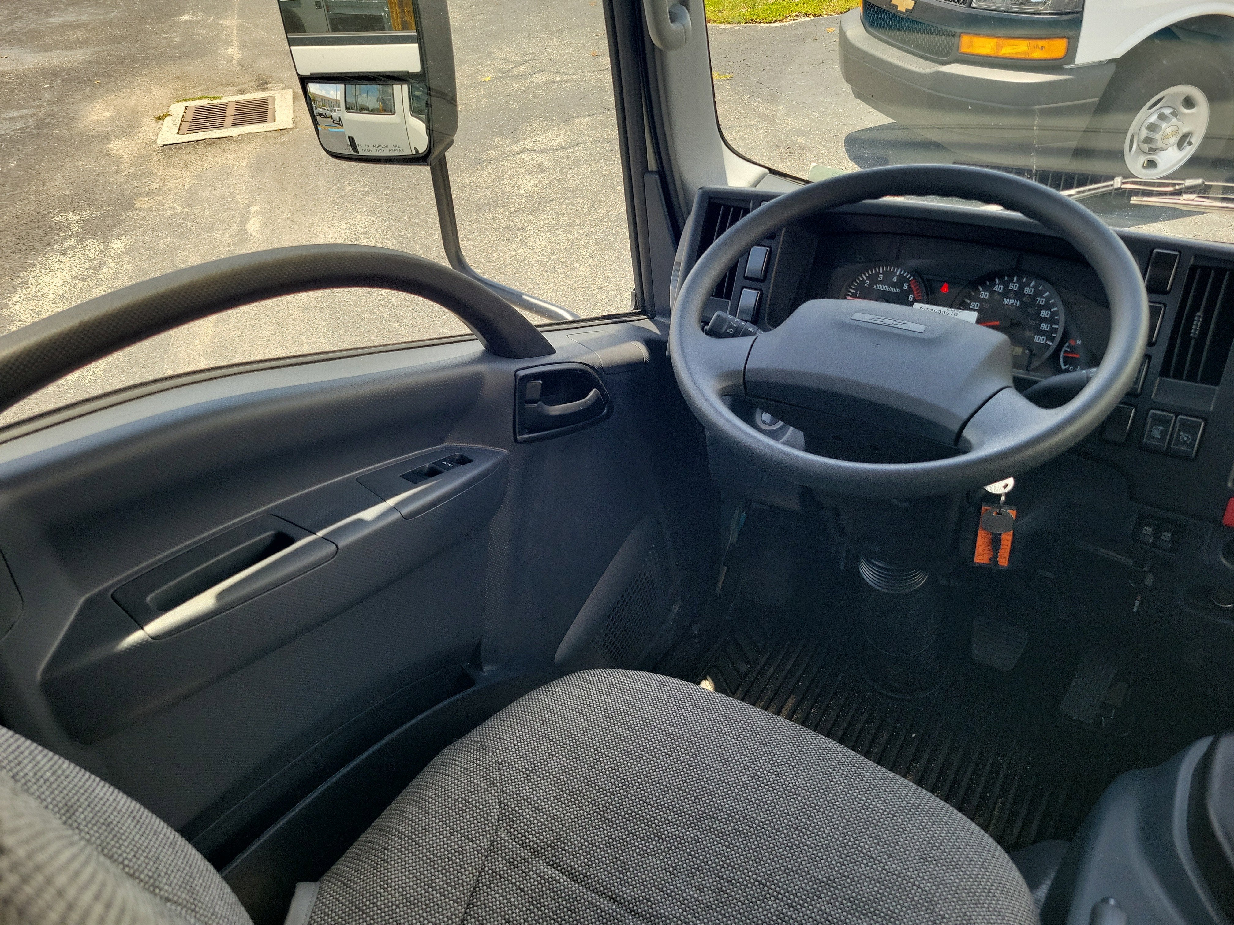 2026 Chevrolet Low Cab Forward 4500 HG Base