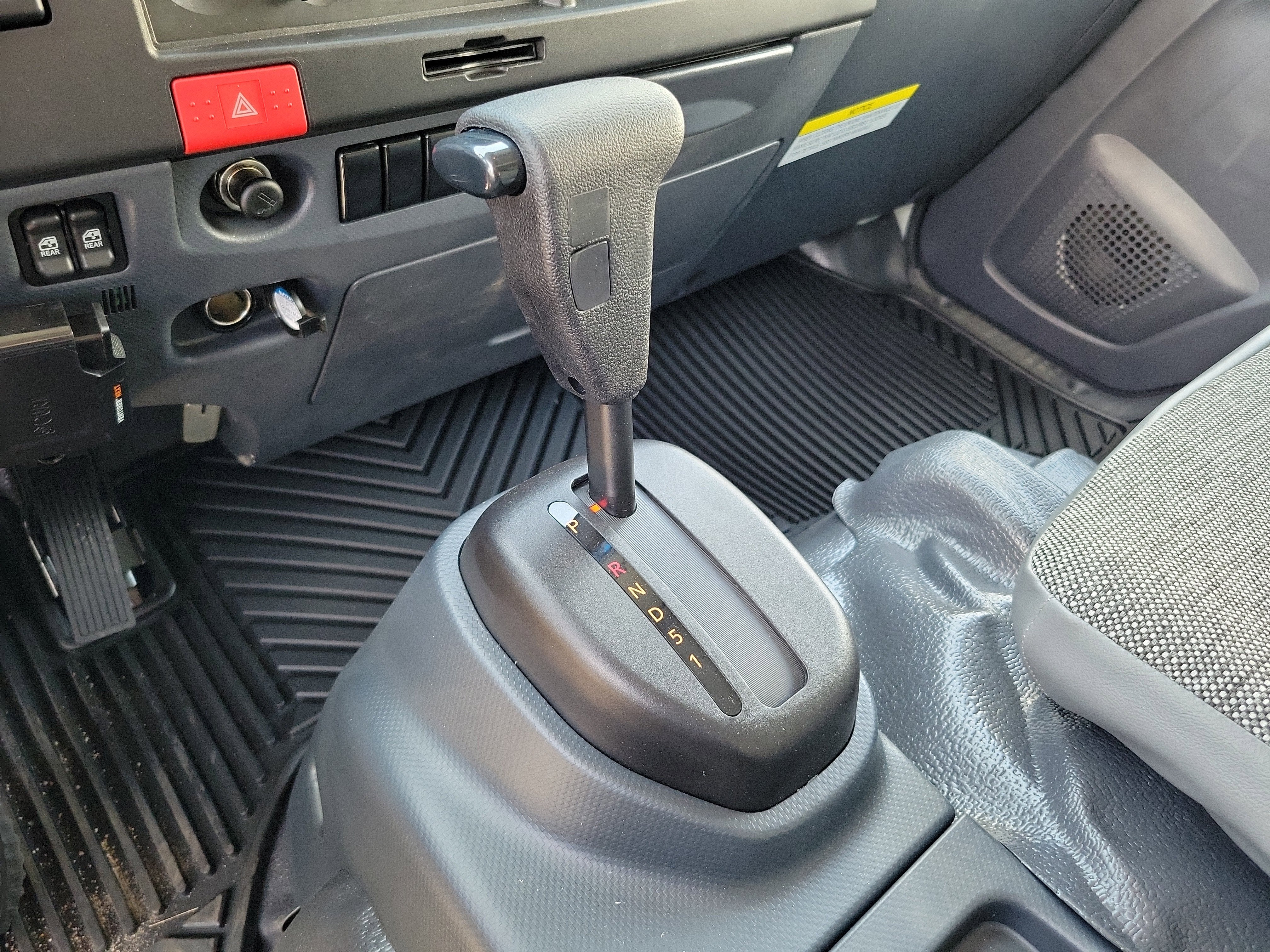 2026 Chevrolet Low Cab Forward 4500 HG Base