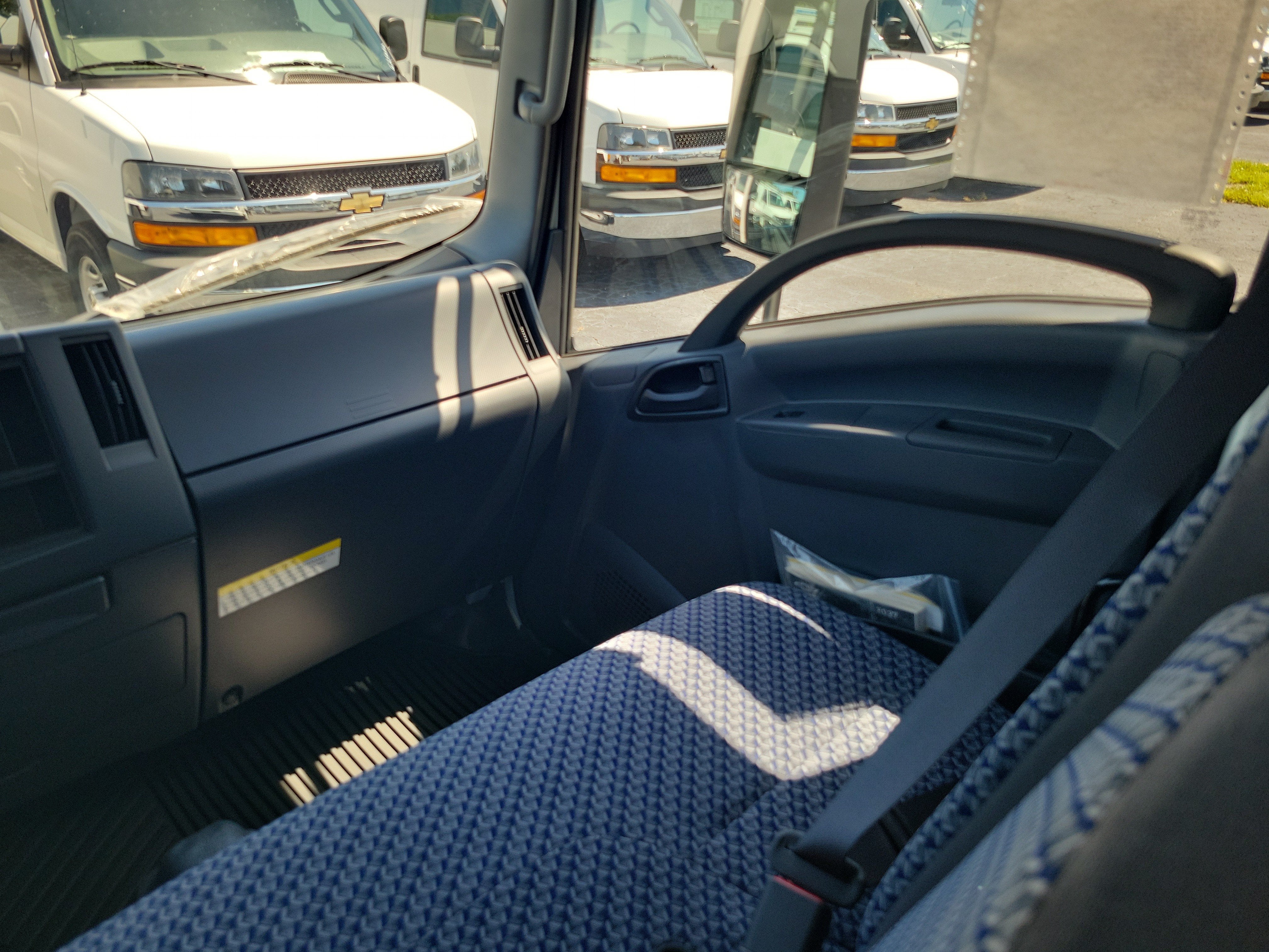 2027 Chevrolet Low Cab Forward 4500 HG Base