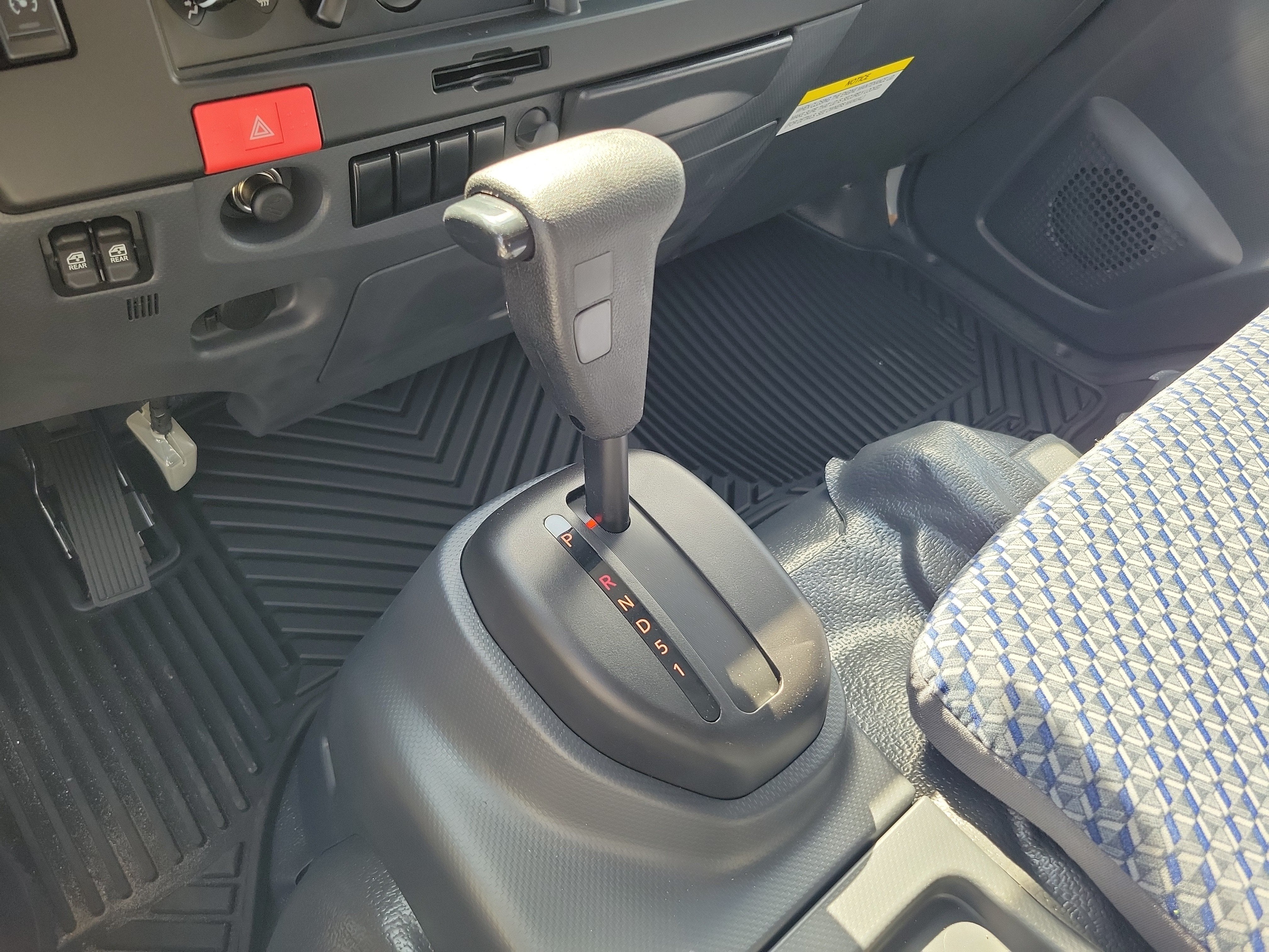 2027 Chevrolet Low Cab Forward 4500 HG Base