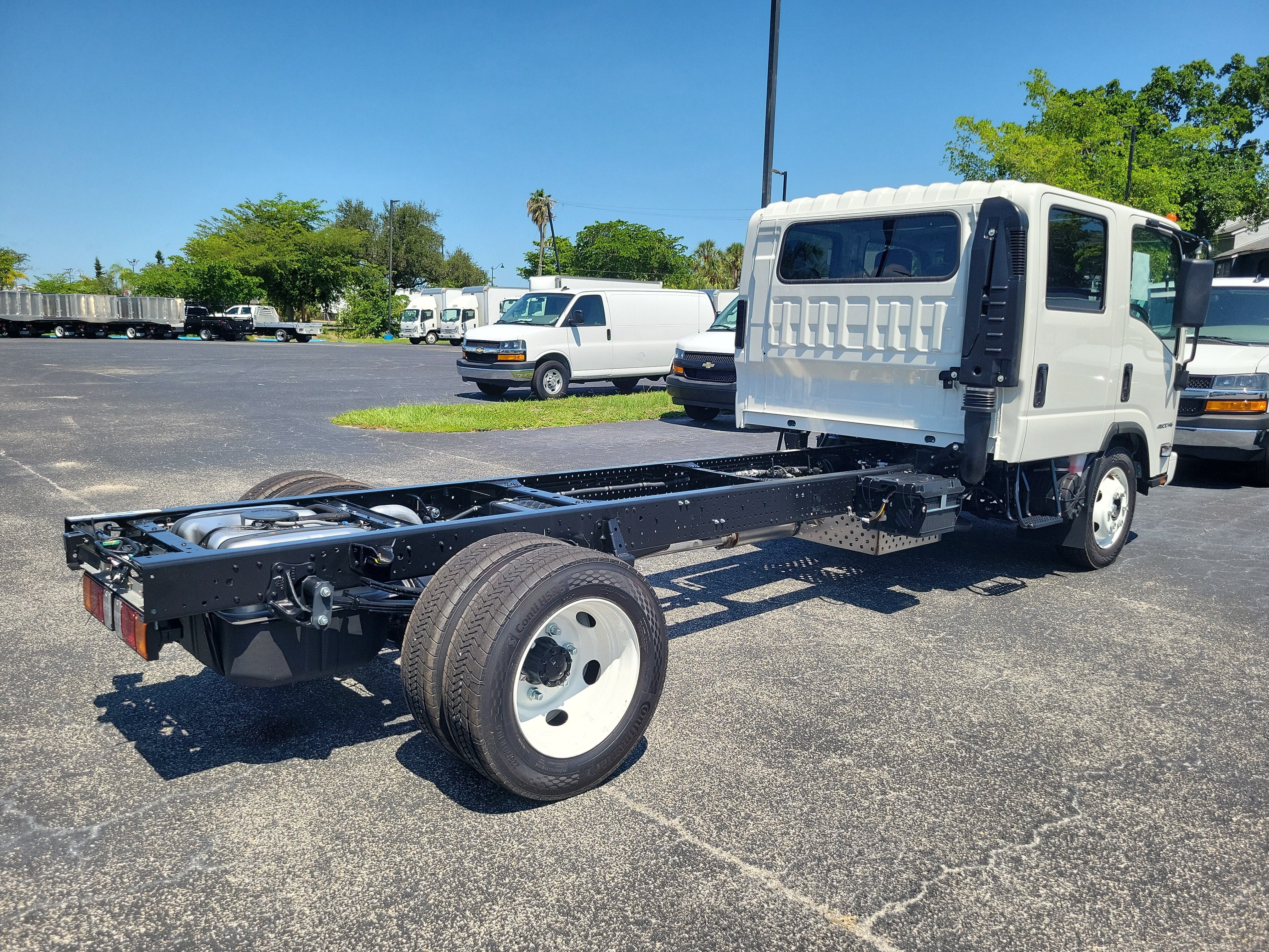 2027 Chevrolet Low Cab Forward 4500 HG Base