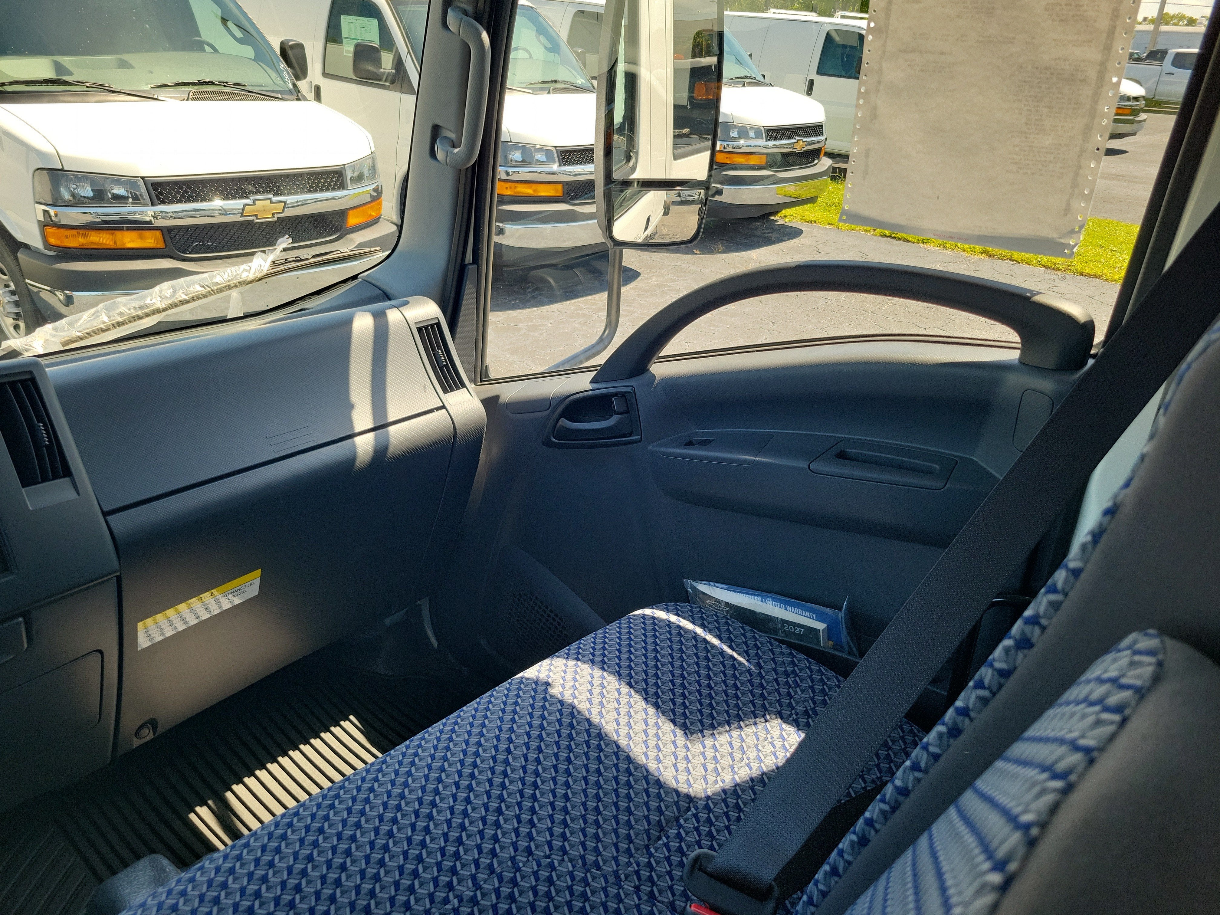 2027 Chevrolet Low Cab Forward 4500 HG Base