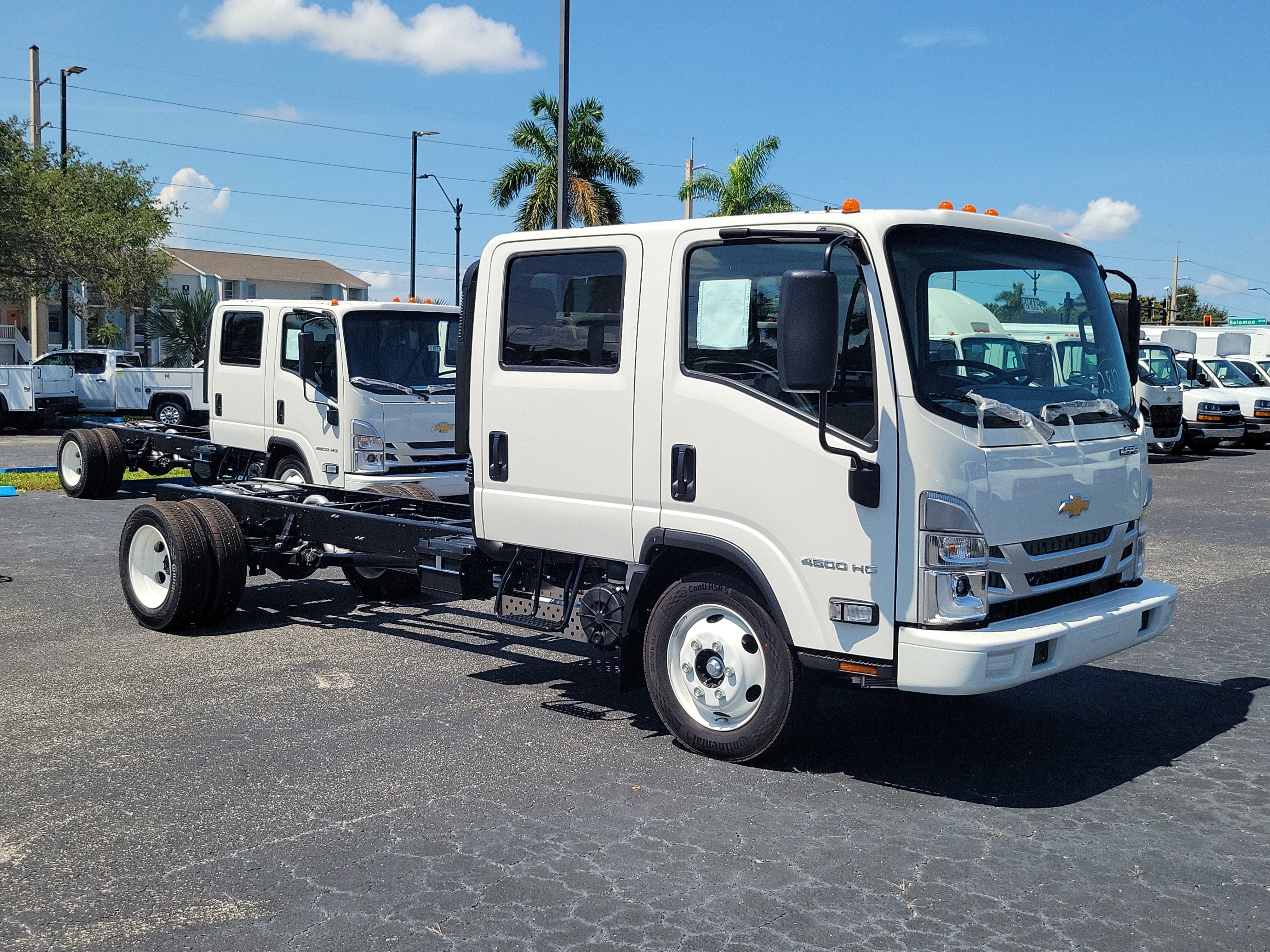 2027 Chevrolet Low Cab Forward 4500 HG Base