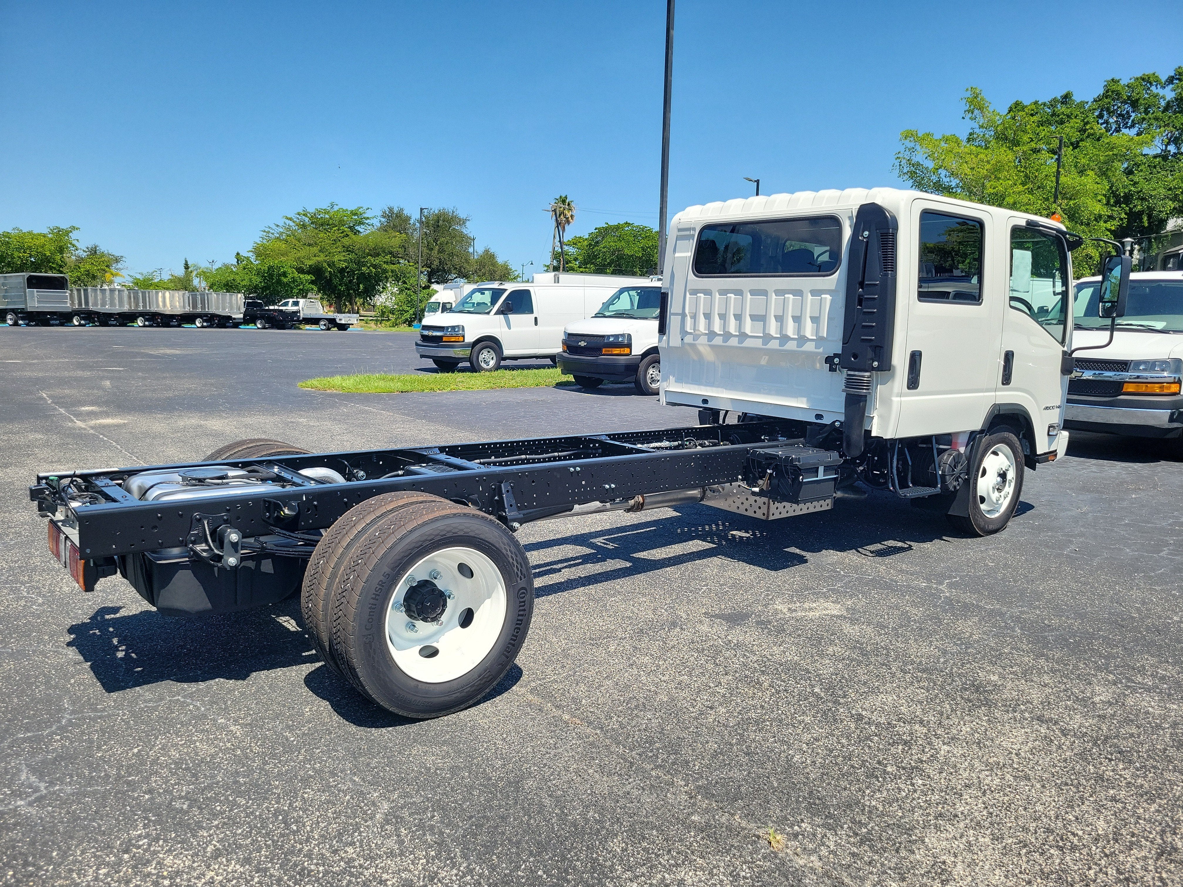 2027 Chevrolet Low Cab Forward 4500 HG Base