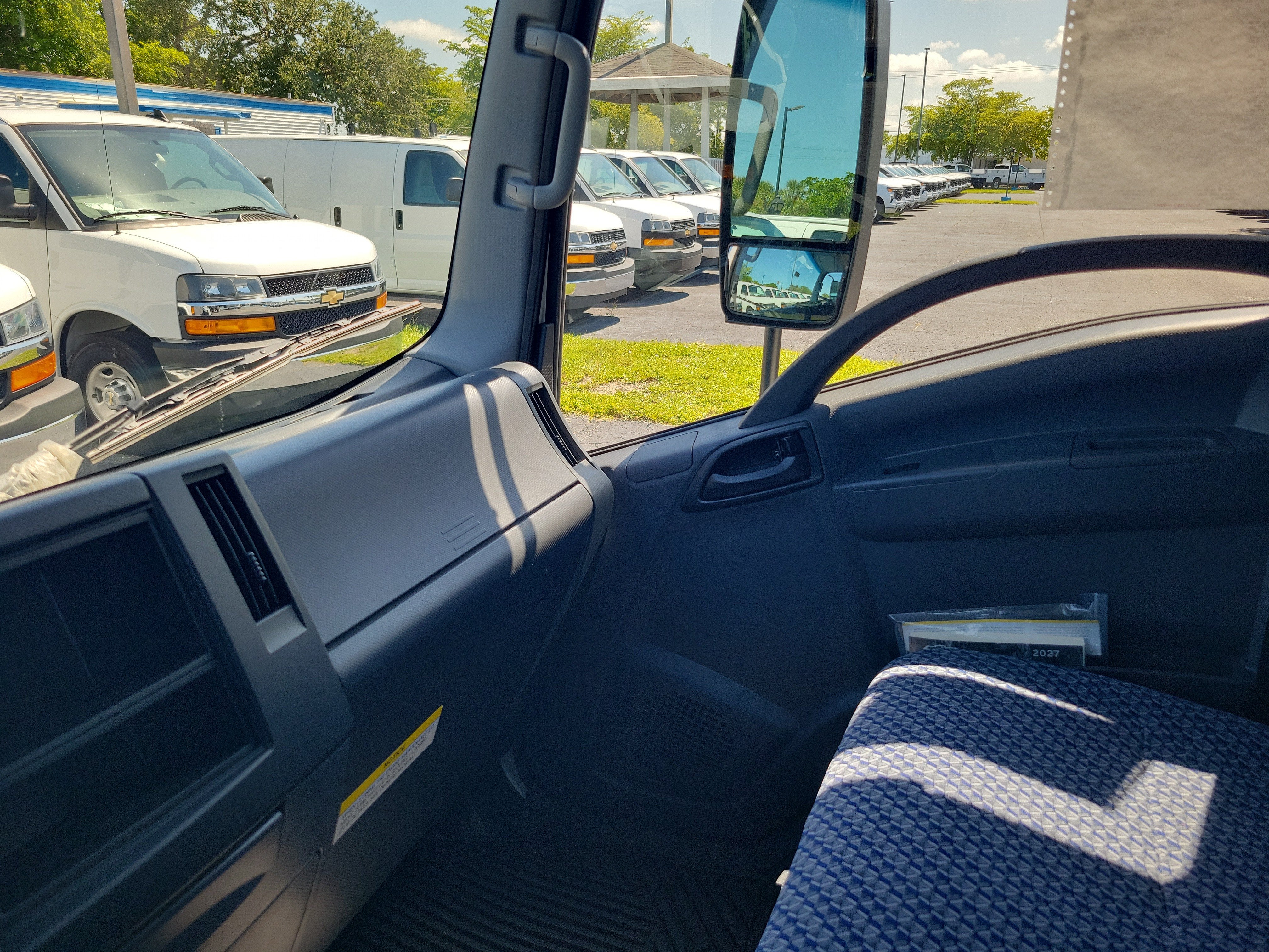 2027 Chevrolet Low Cab Forward 4500 HG Base