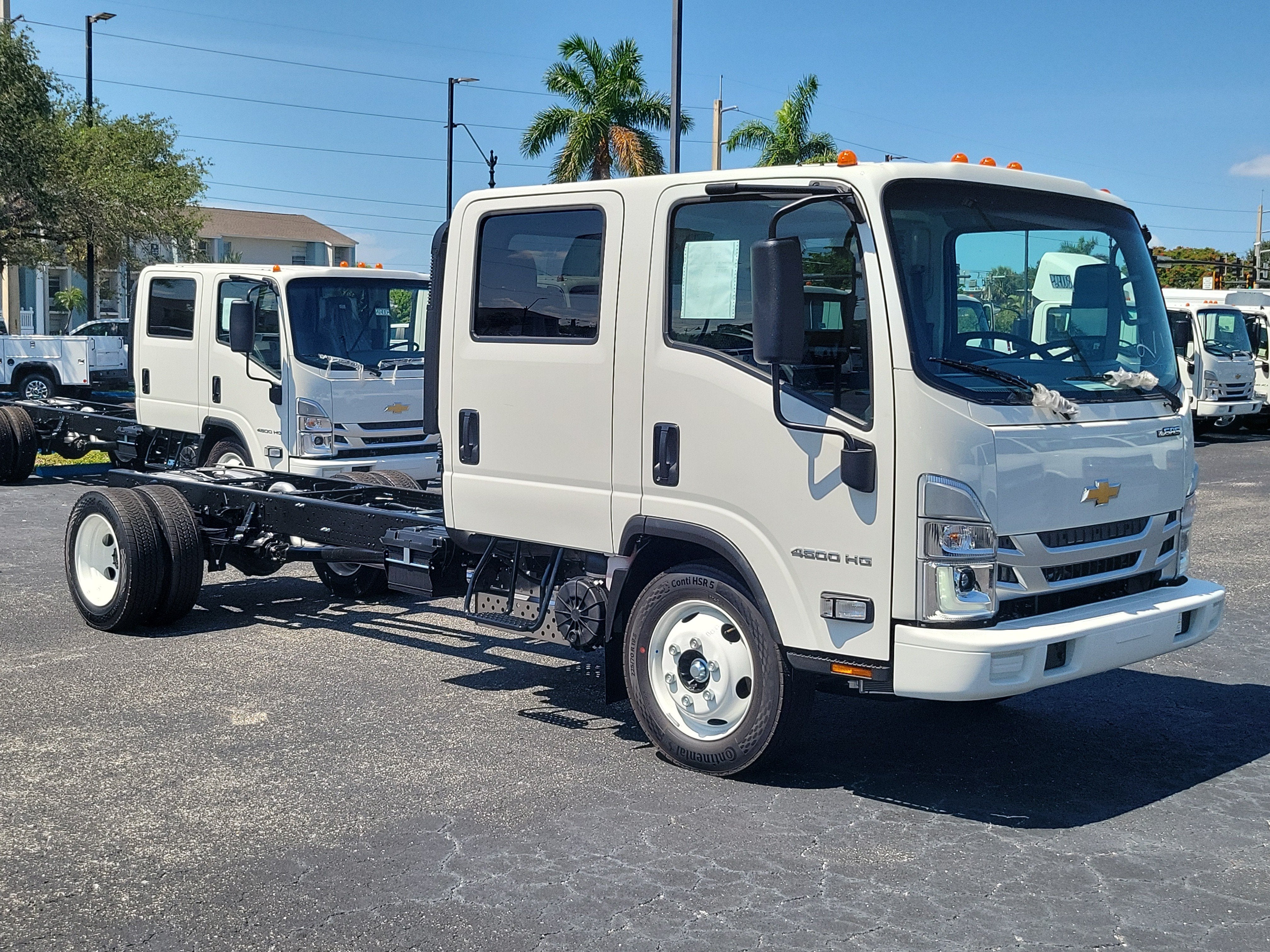 2027 Chevrolet Low Cab Forward 4500 HG Base