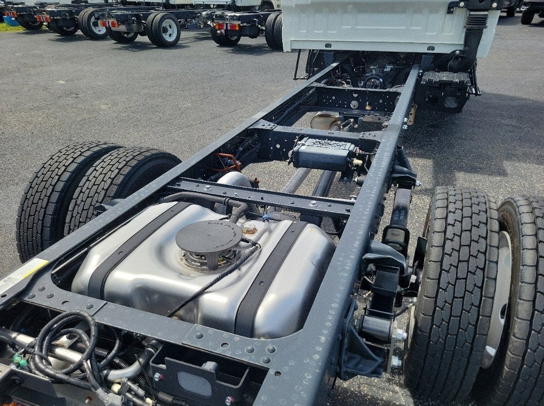 2025 Chevrolet Low Cab Forward 4500 Base