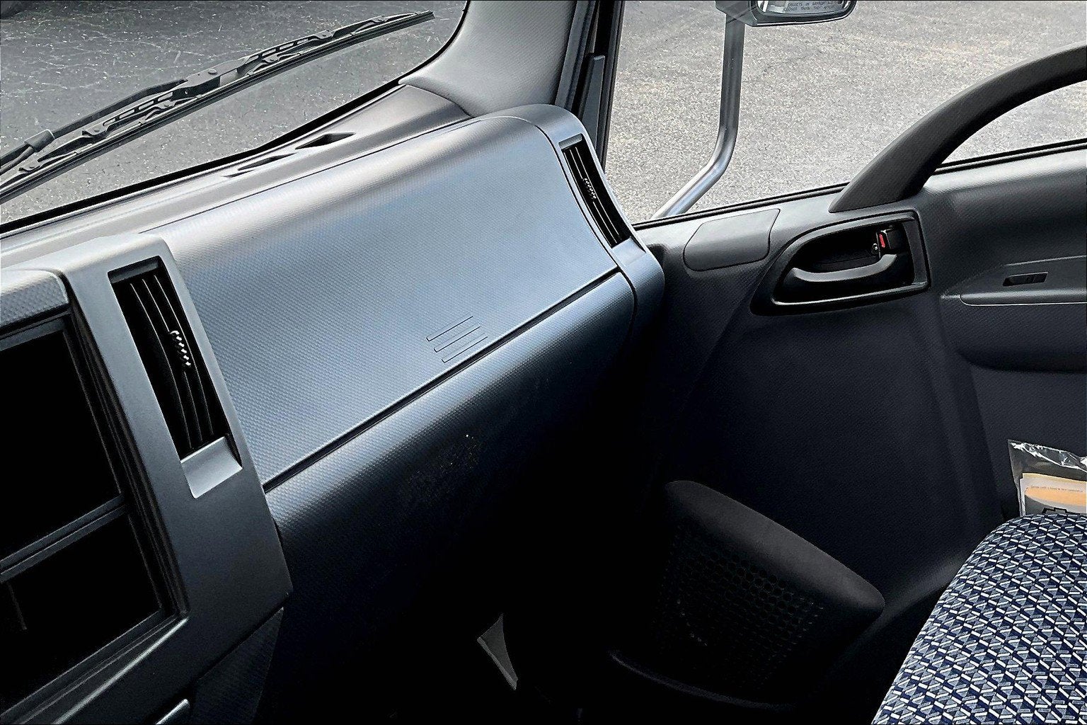 2025 Chevrolet Low Cab Forward 4500 Base