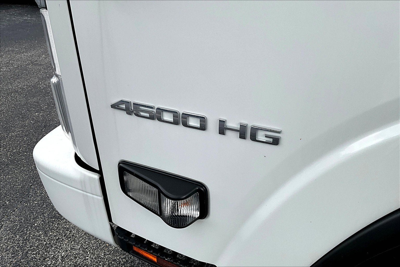 2025 Chevrolet Low Cab Forward 4500 Base