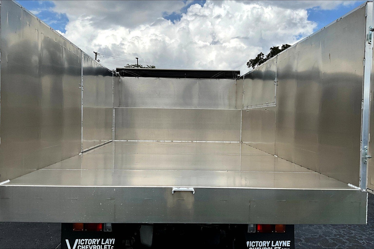 2025 Chevrolet Low Cab Forward 4500 Base