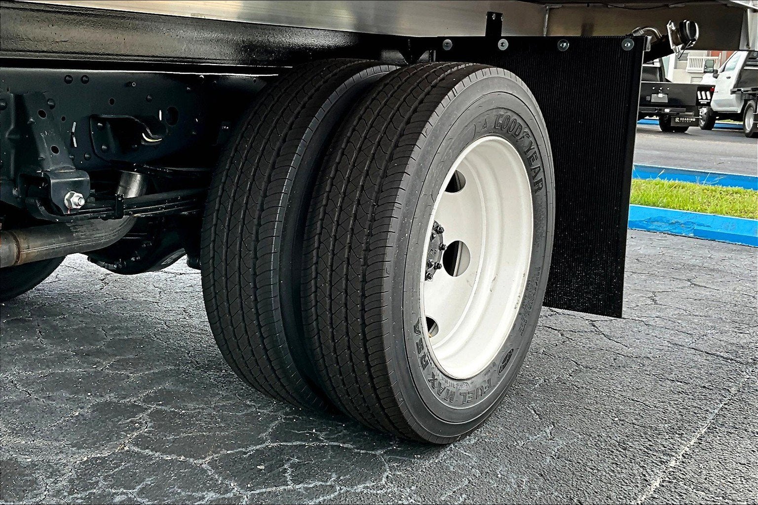 2025 Chevrolet Low Cab Forward 4500 Base