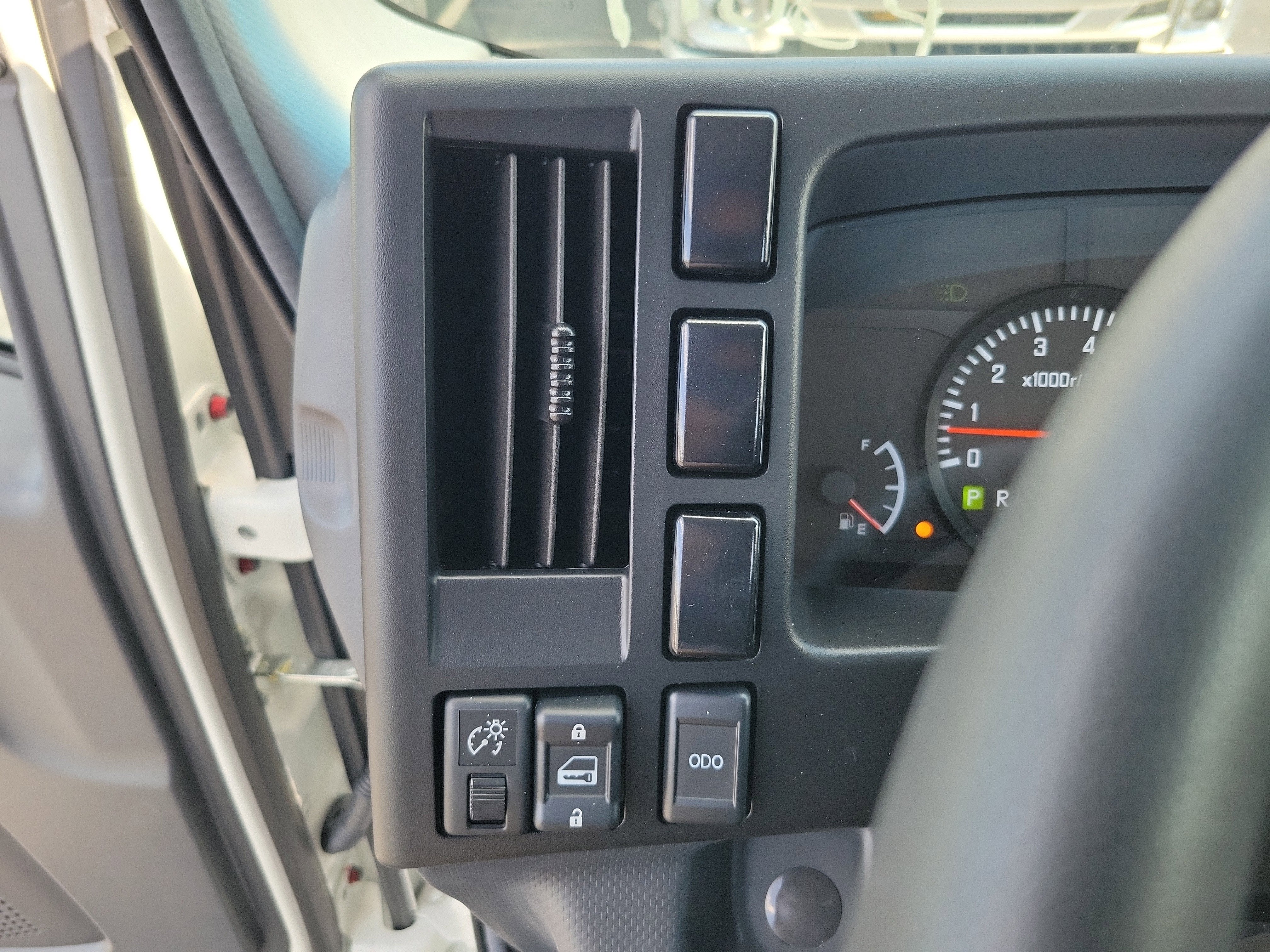 2025 Chevrolet Low Cab Forward 4500 Base