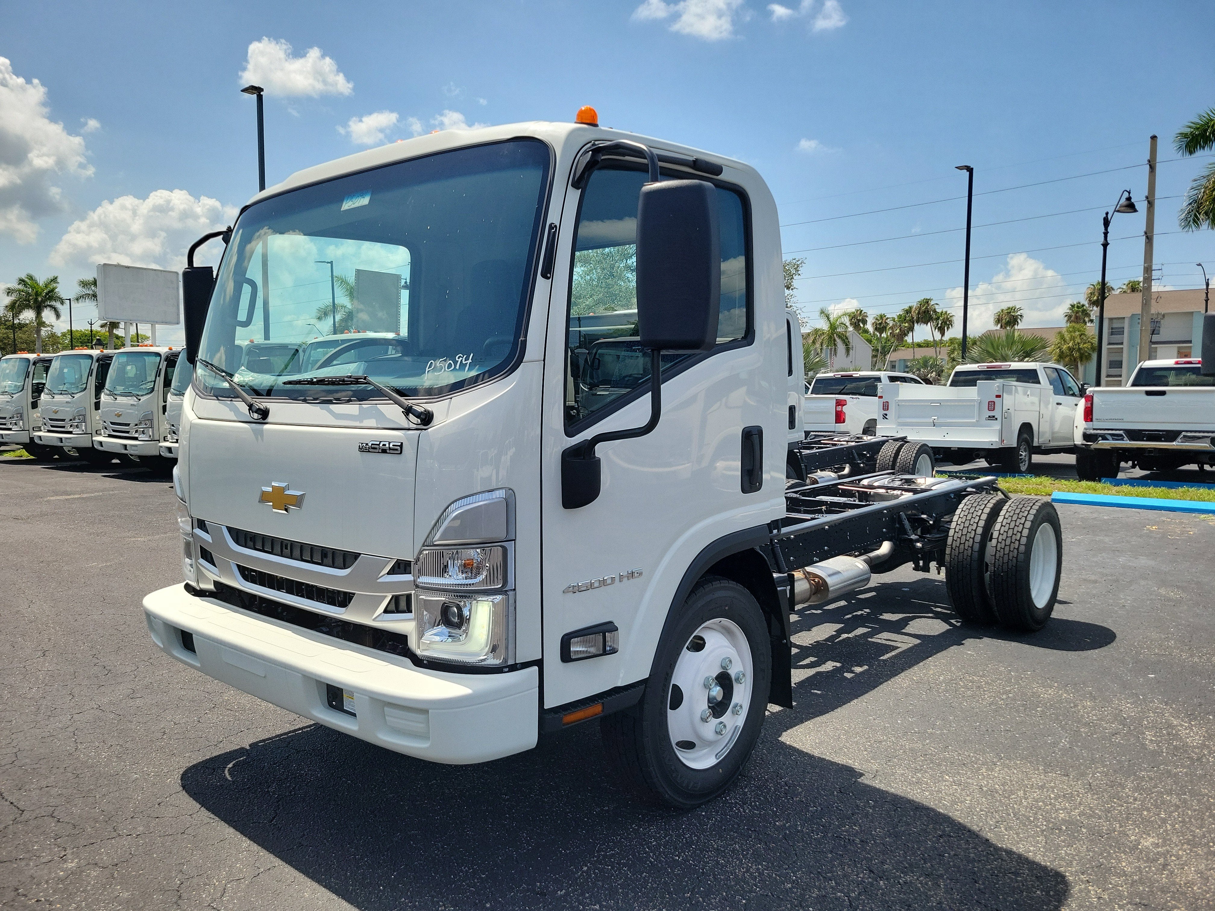 2025 Chevrolet Low Cab Forward 4500 Base