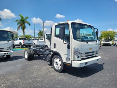 2025 Chevrolet Low Cab Forward 4500 Base