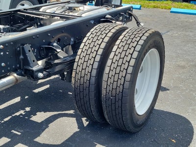 2025 Chevrolet Low Cab Forward 4500 Base