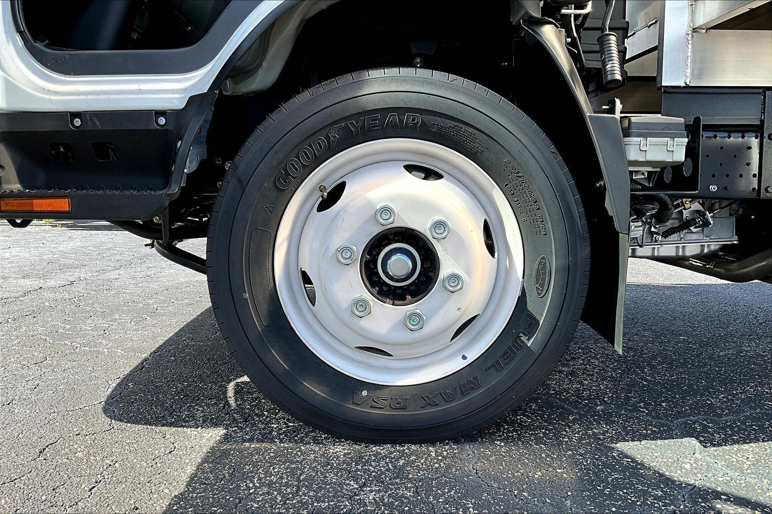 2025 Chevrolet Low Cab Forward 4500 Base