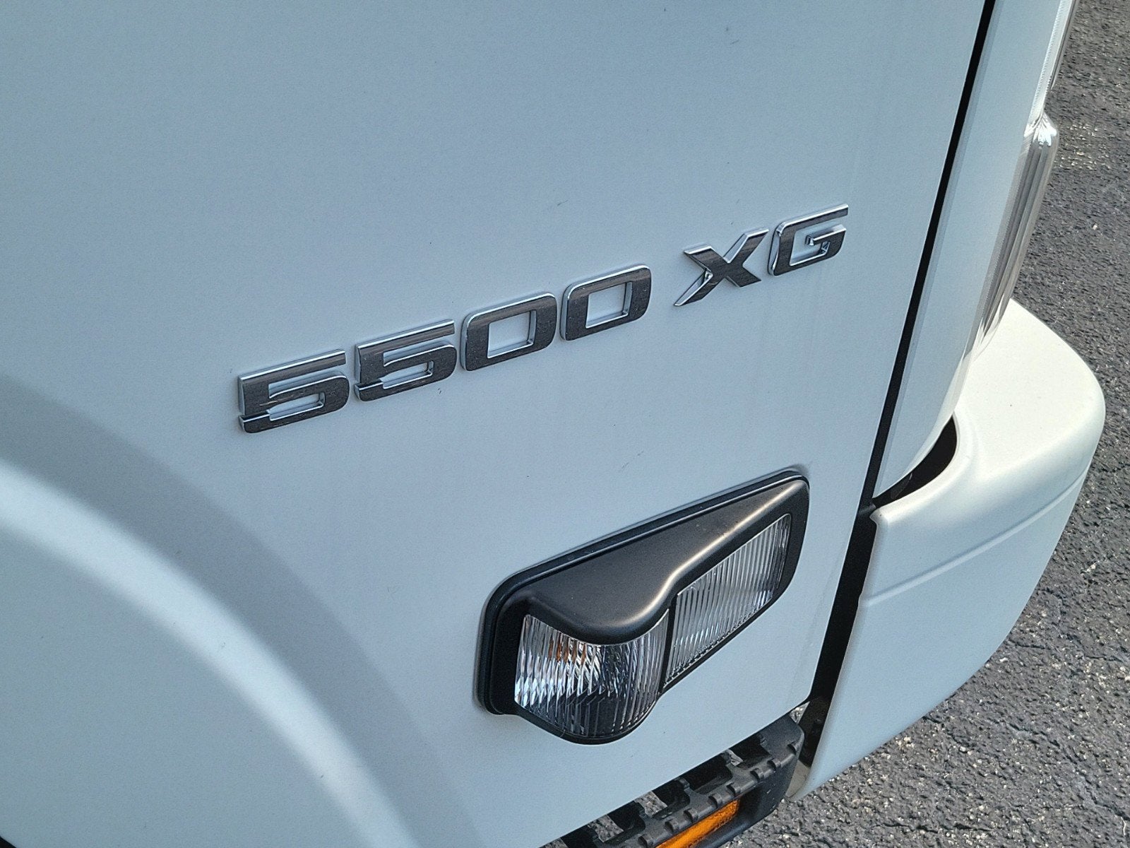 2025 Chevrolet Low Cab Forward 5500 XG Base