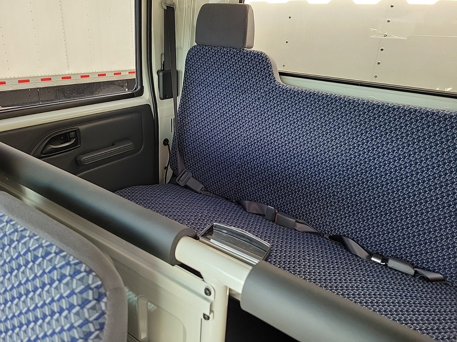 2025 Chevrolet Low Cab Forward 5500 XG Base