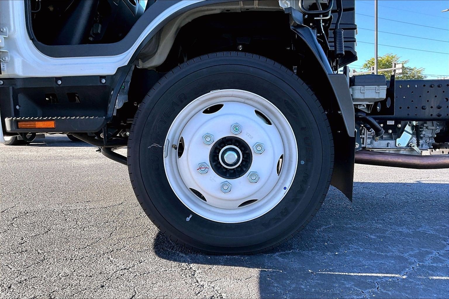 2025 Chevrolet Low Cab Forward 5500 HG Base