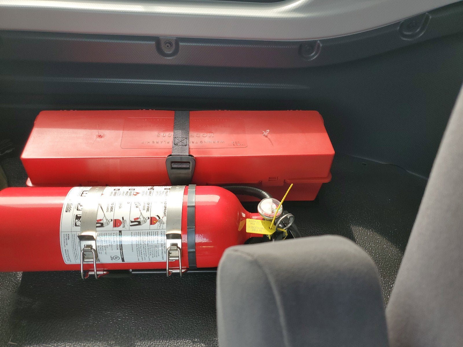 2024 Chevrolet Low Cab Forward 7500 XD Base