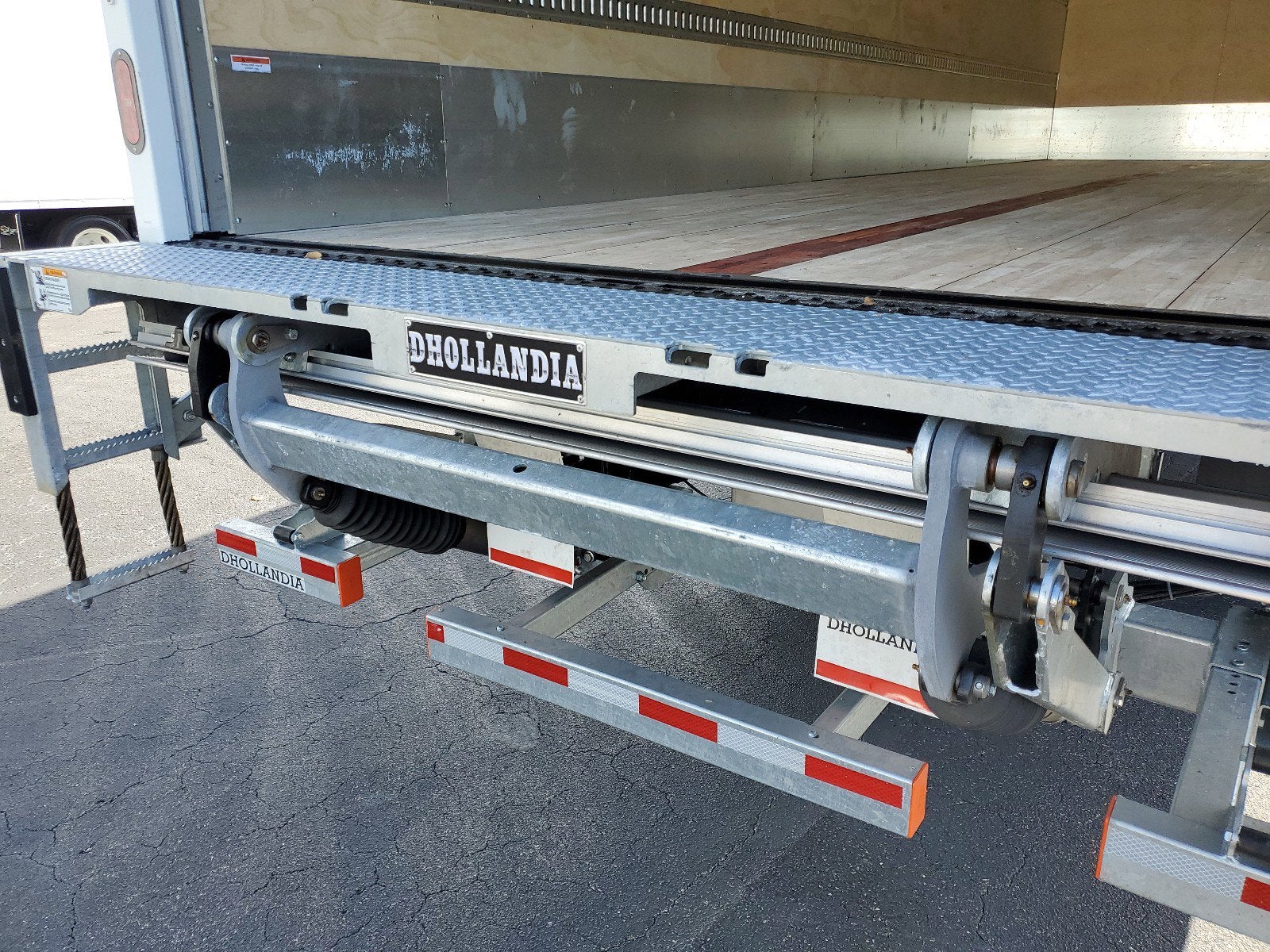 2024 Chevrolet Low Cab Forward 7500 XD Base