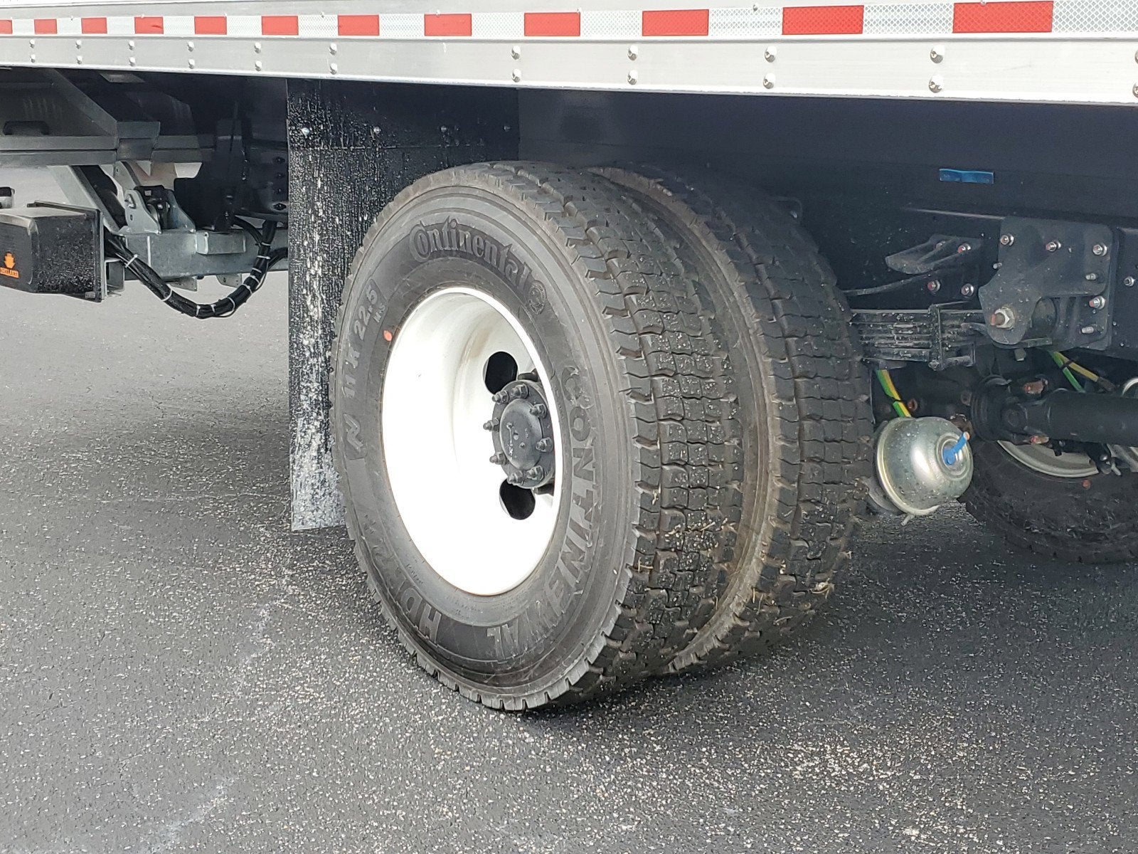 2024 Chevrolet Low Cab Forward 7500 XD Base