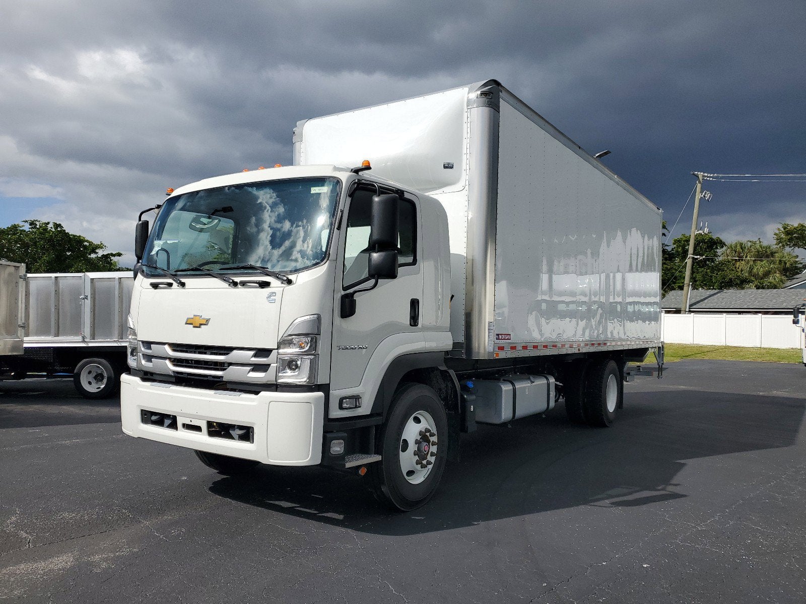 2024 Chevrolet Low Cab Forward 7500 XD Base