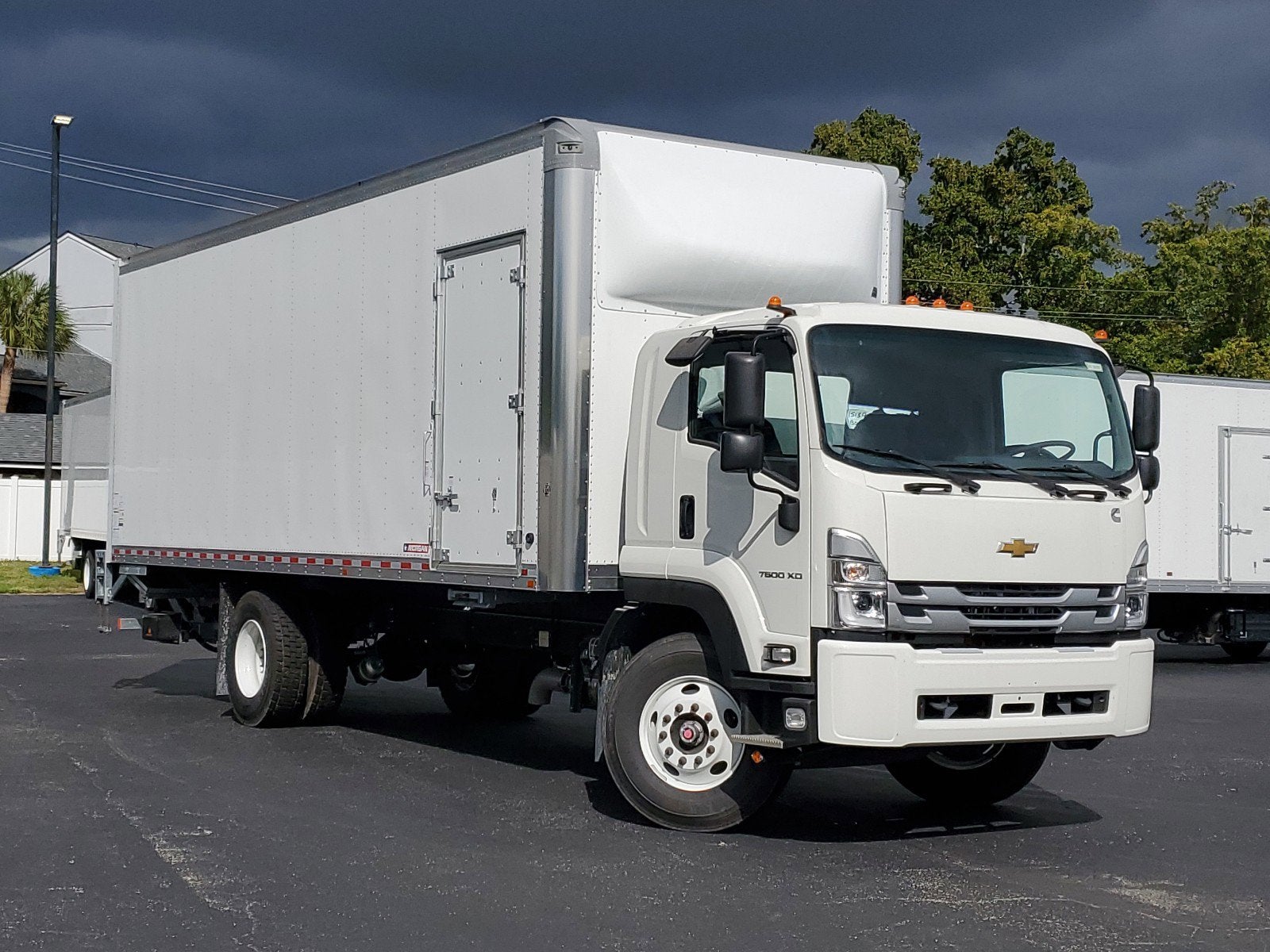 2024 Chevrolet Low Cab Forward 7500 XD Base