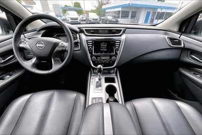 2023 Nissan Murano SV