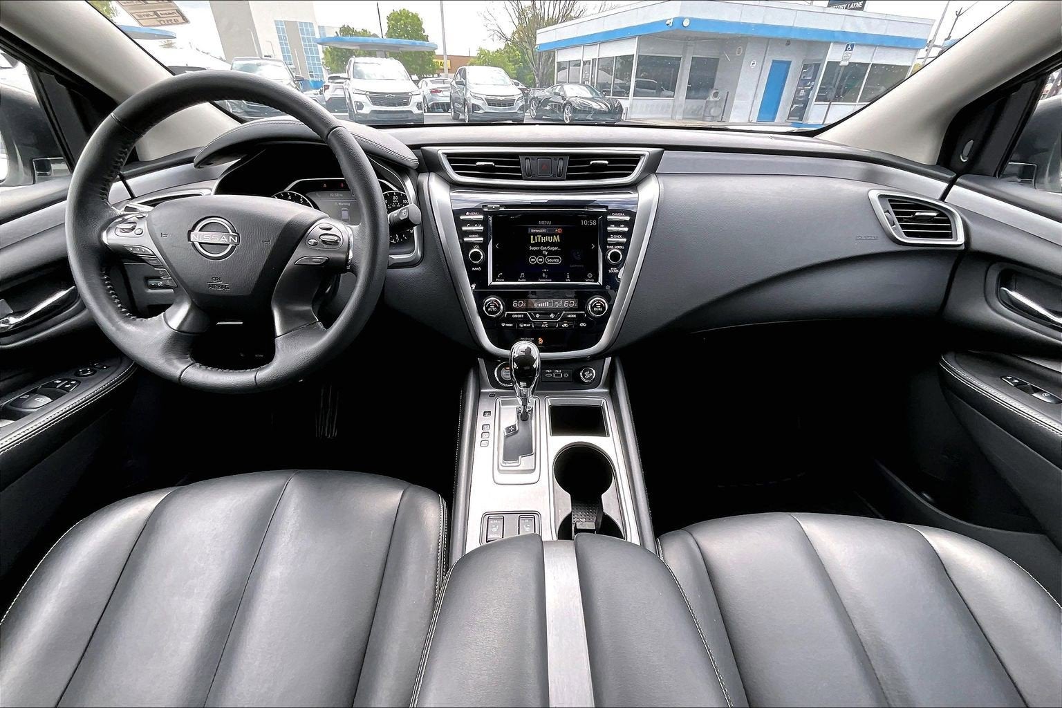 2023 Nissan Murano SV